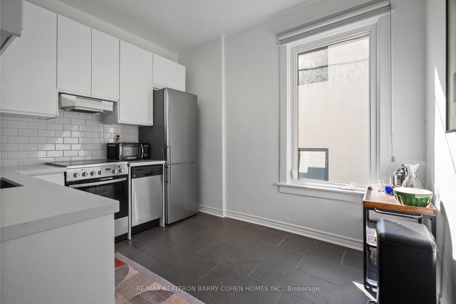 371 Howland Avenue, Unit Upper thumbnail 6