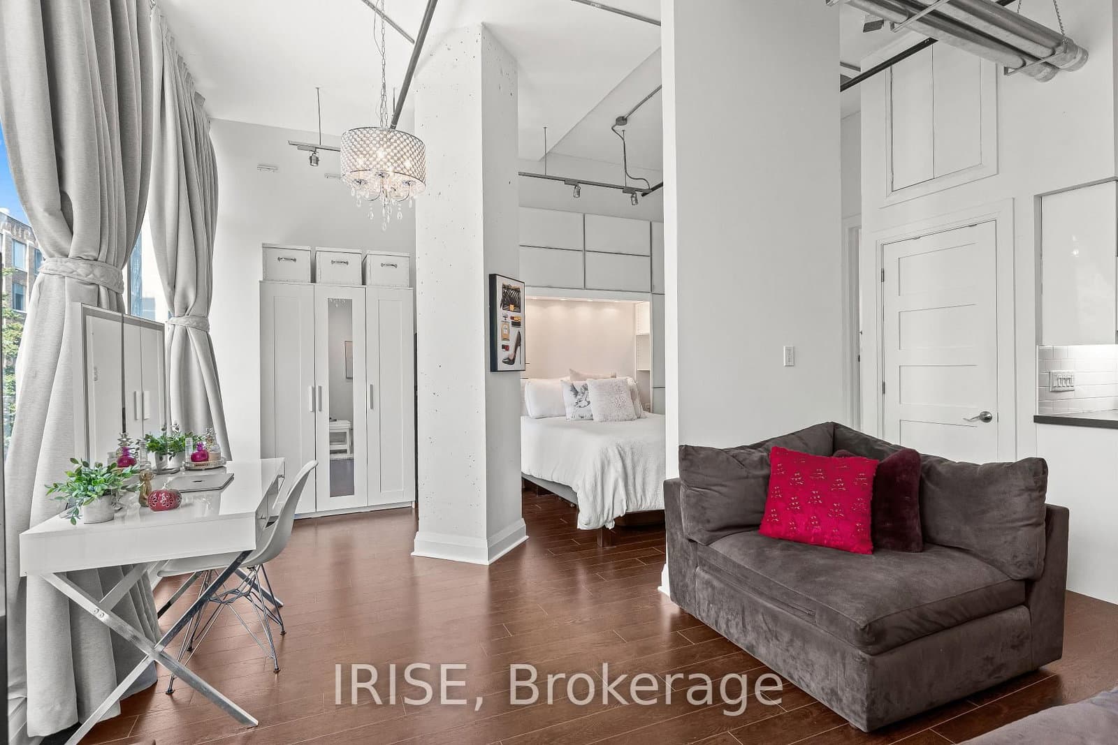 477 Richmond Street W, Unit 305 thumbnail 7