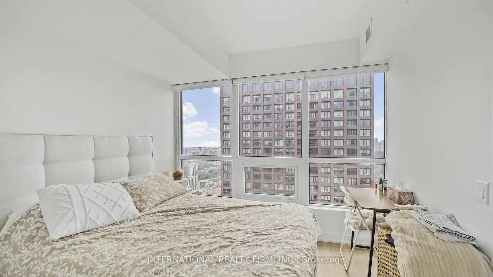 395 Bloor Street E, Unit 4602 thumbnail 19