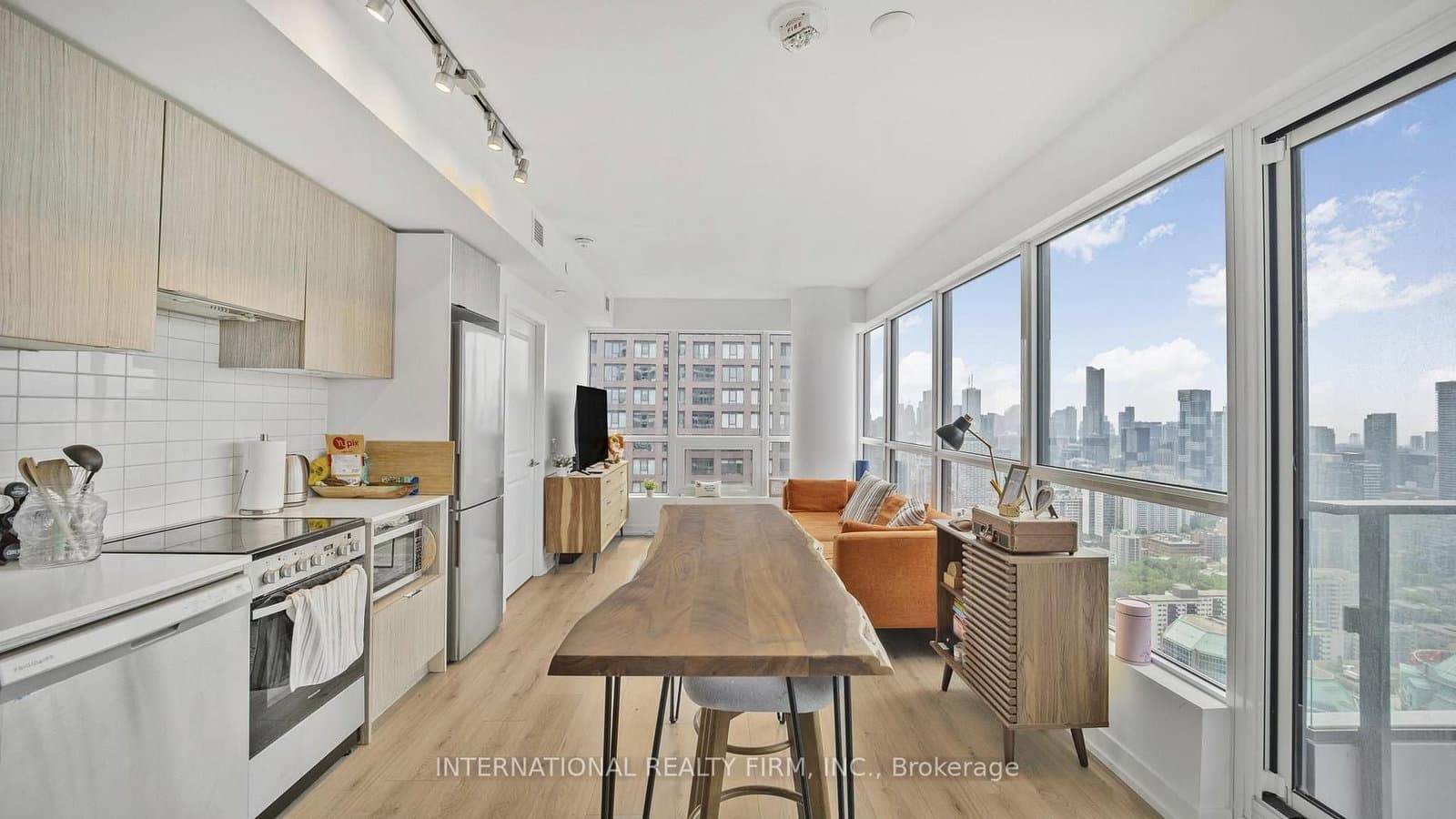 395 Bloor Street E, Unit 4602 thumbnail 4