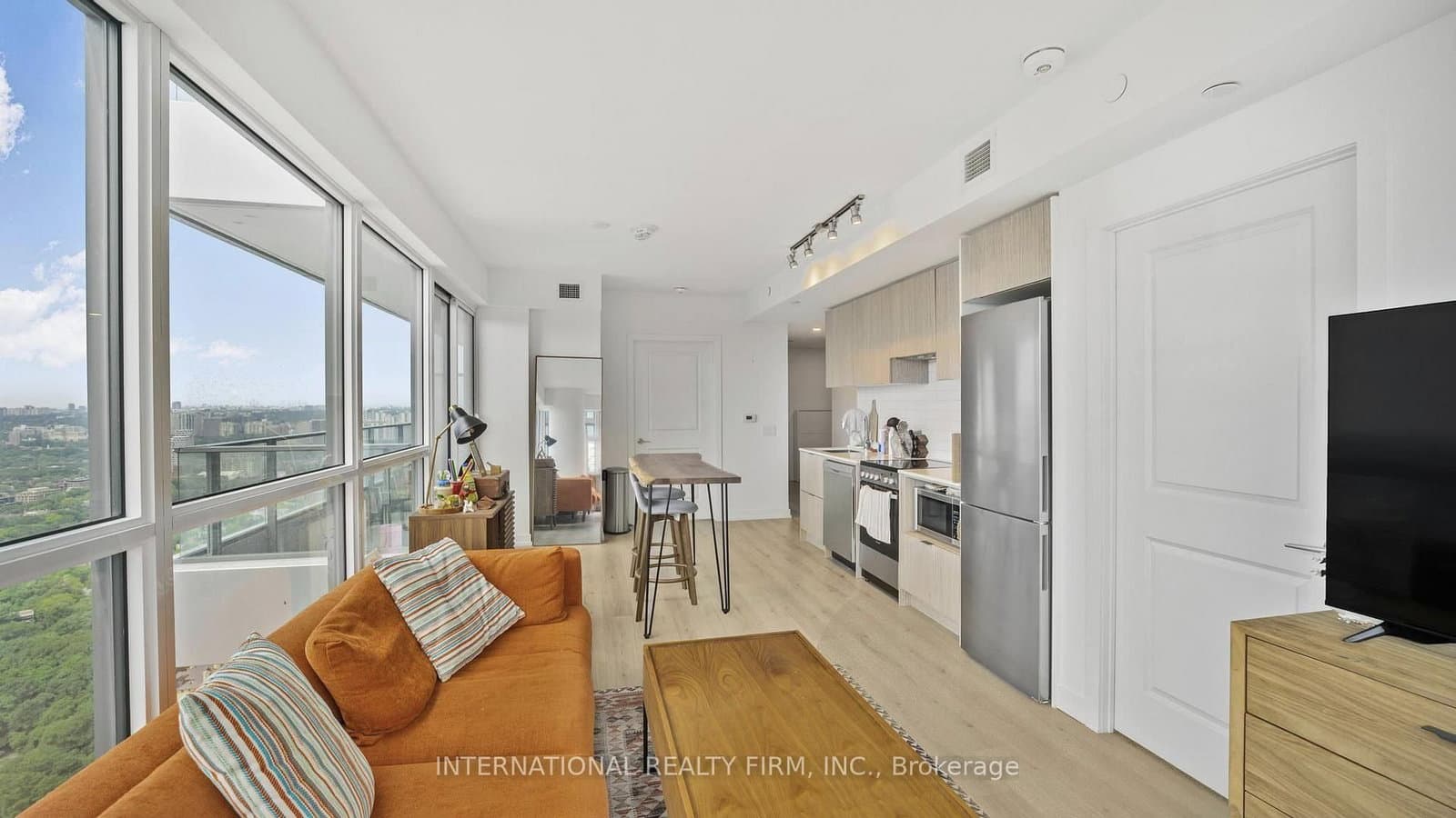 395 Bloor Street E, Unit 4602 thumbnail 8