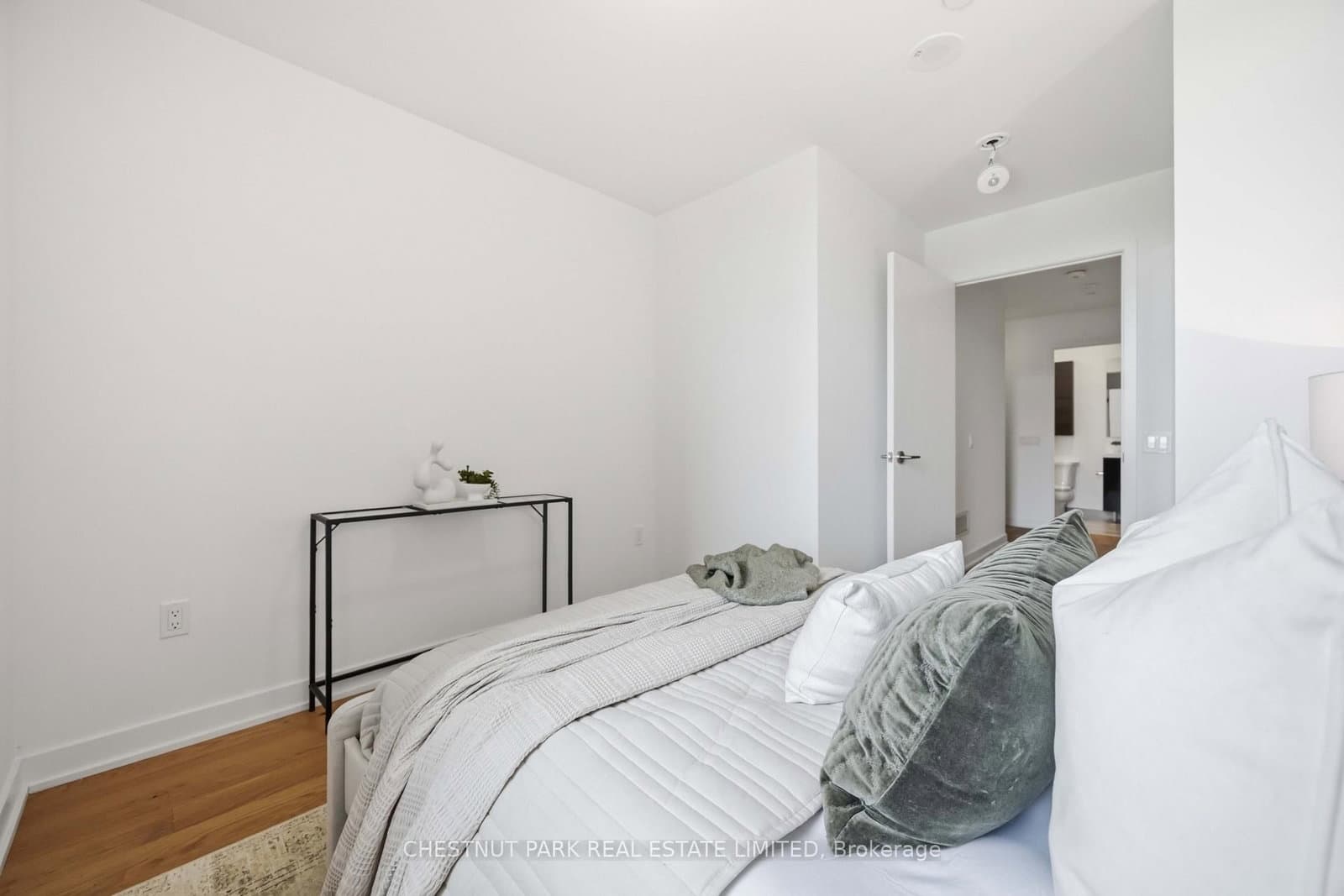 20 O'Neill Road, Unit TH104 thumbnail 28