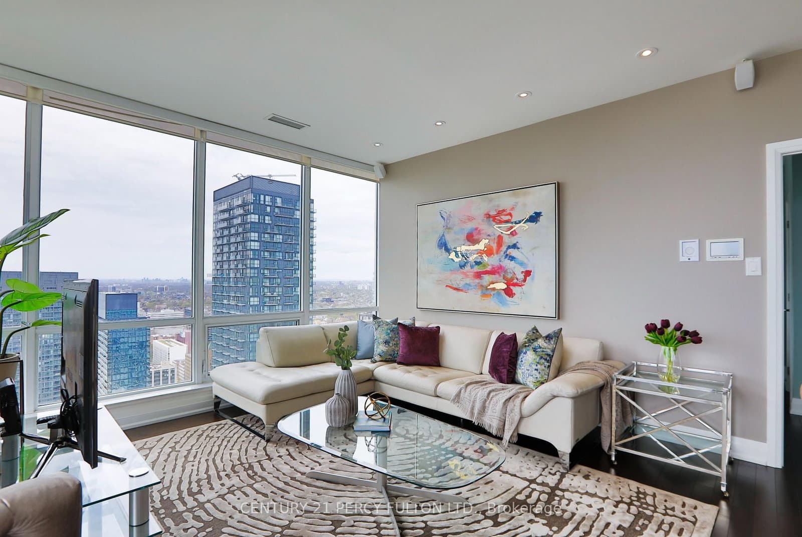 80 John Street, Unit 4002 thumbnail 4