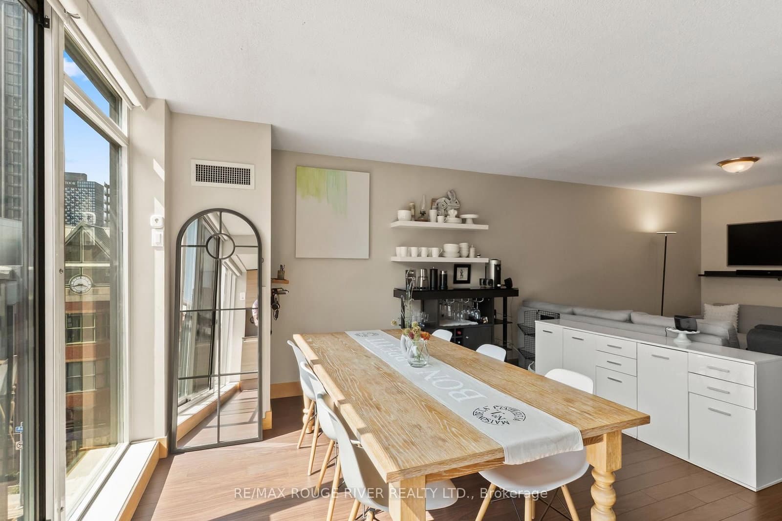 205 Frederick Street, Unit 704 thumbnail 15