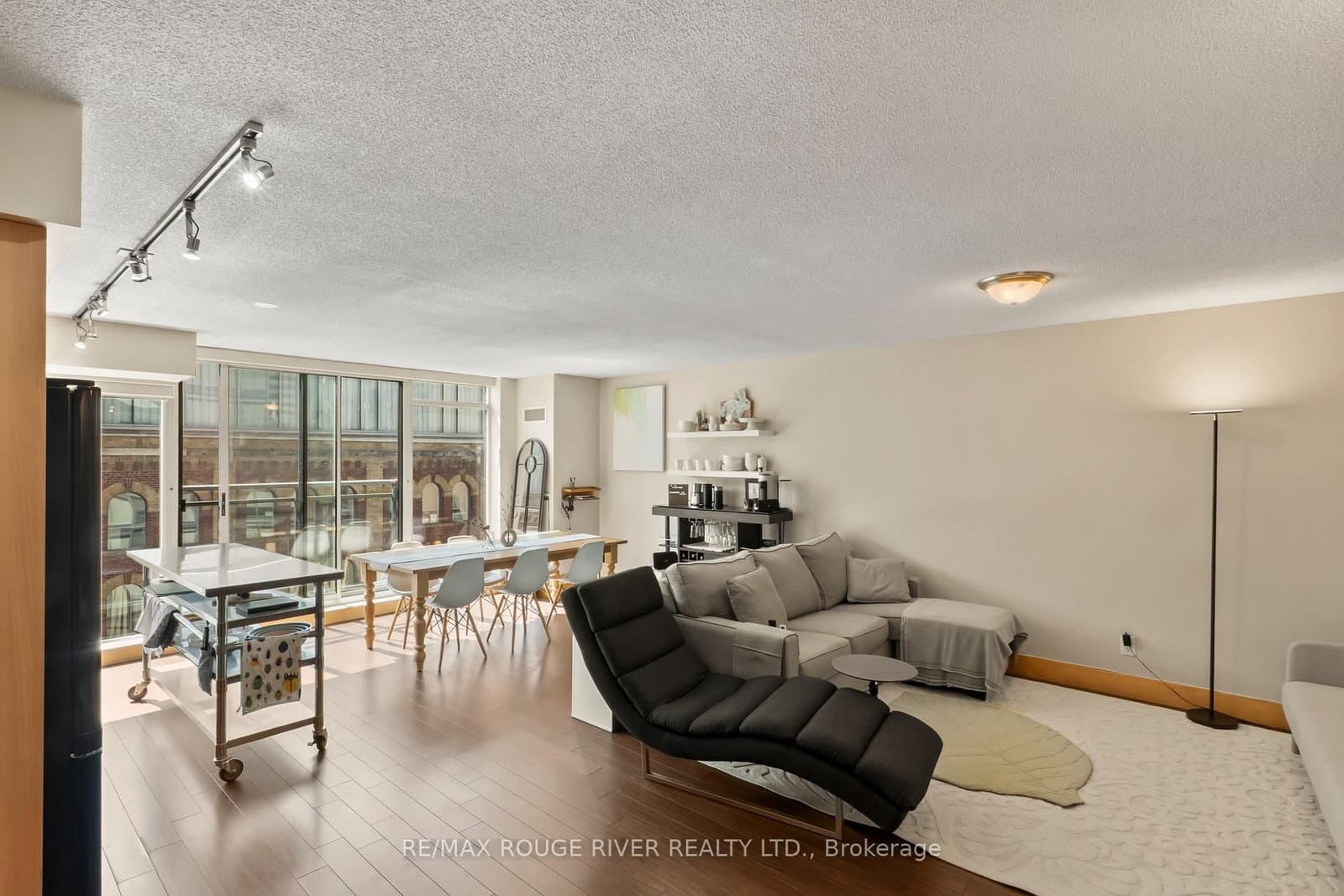 205 Frederick Street, Unit 704 thumbnail 18
