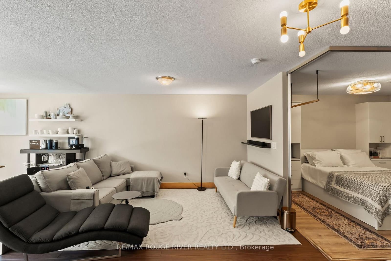 205 Frederick Street, Unit 704 thumbnail 24