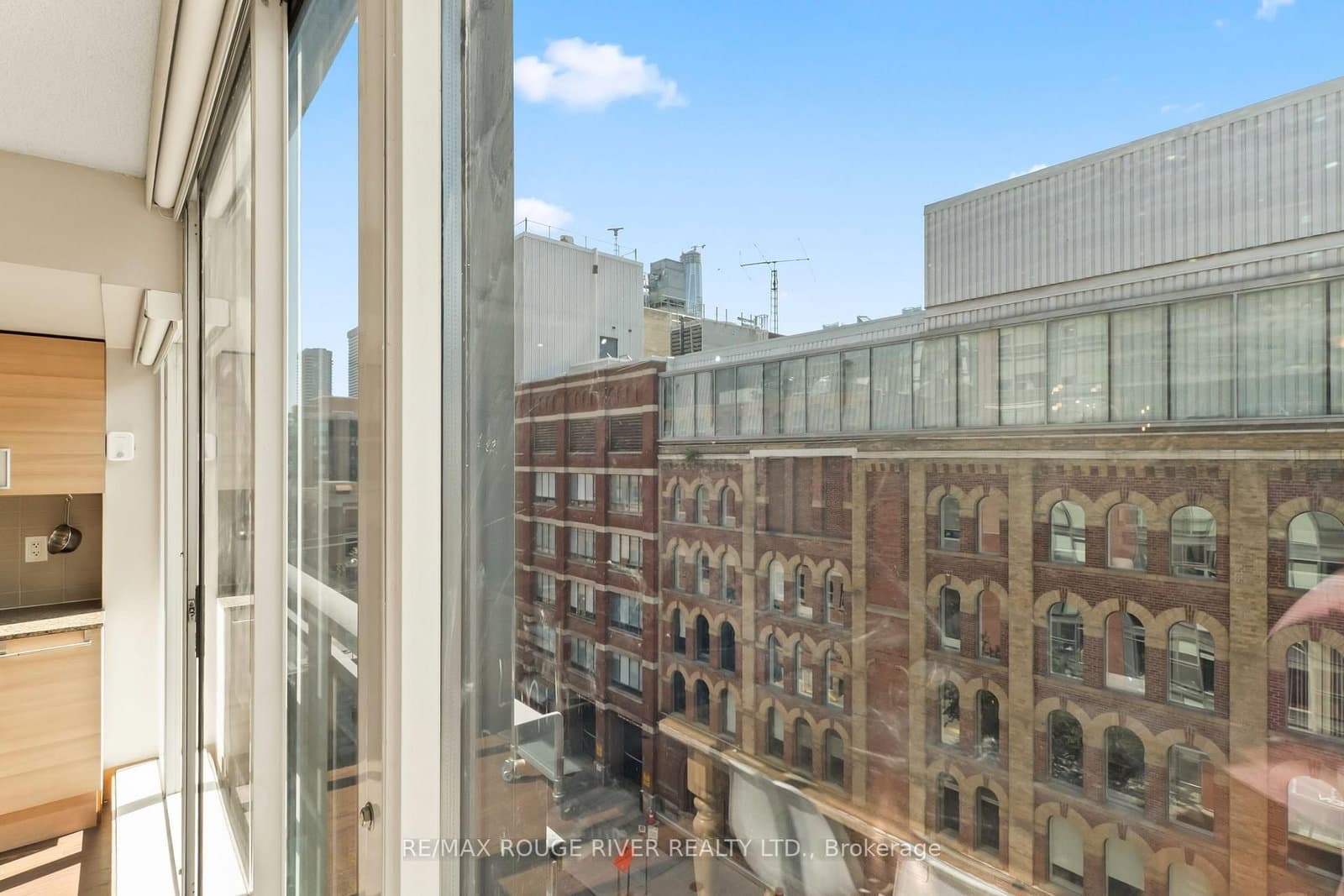 205 Frederick Street, Unit 704 thumbnail 31
