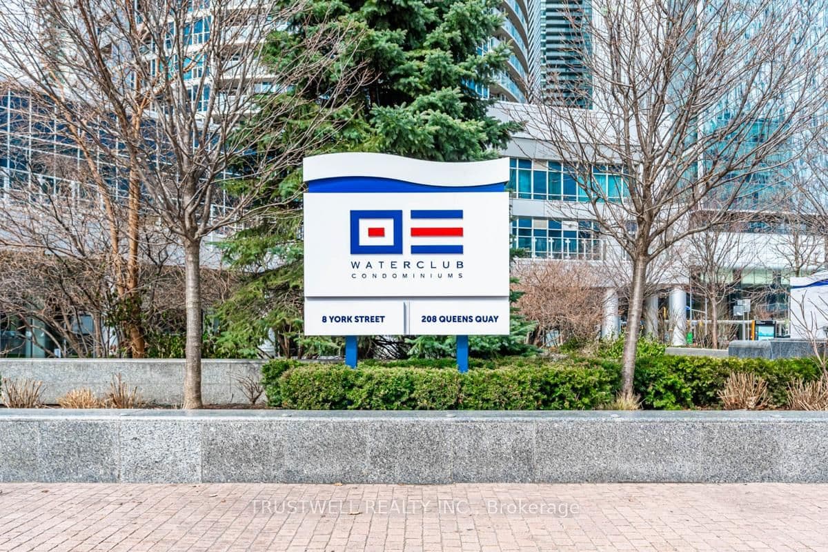 208 Queens Quay W, Unit 511 thumbnail 2