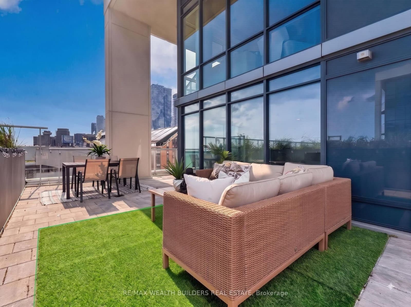 15 Merchants' Wharf Way, Unit 1133 thumbnail 23