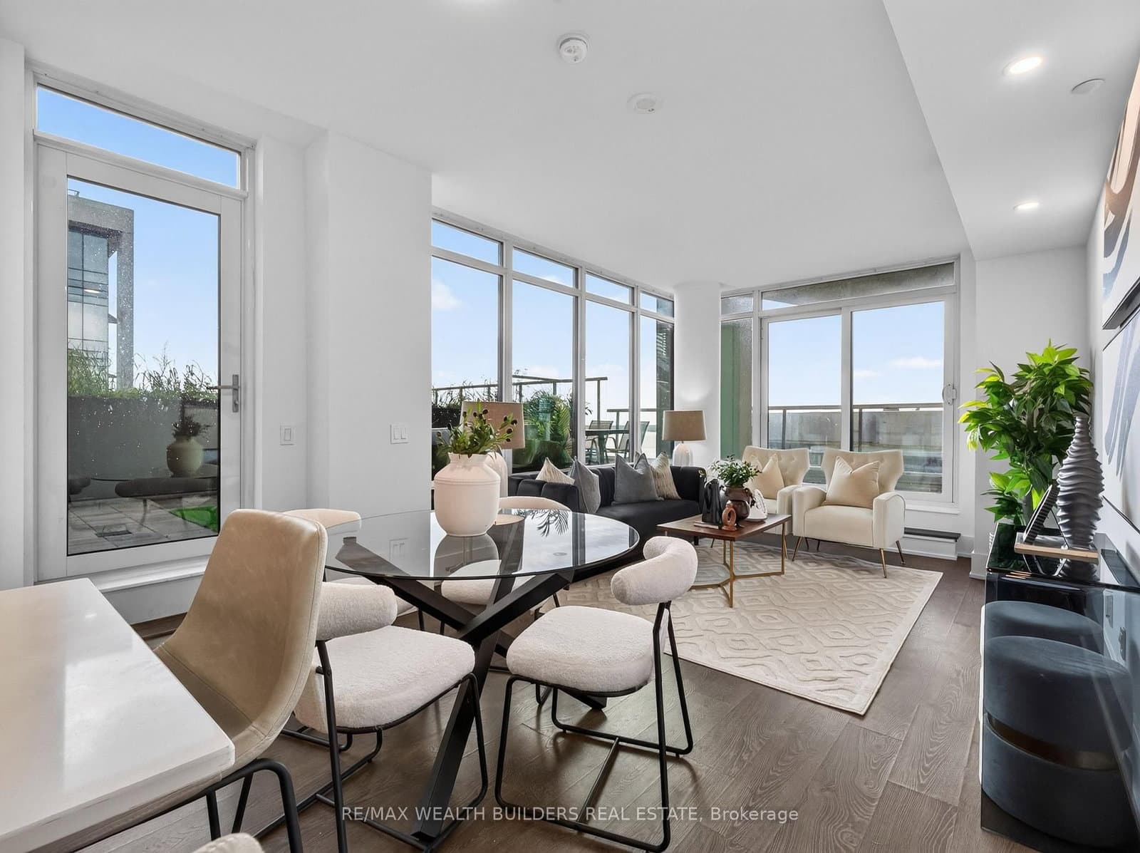 15 Merchants' Wharf Way, Unit 1133 thumbnail 6