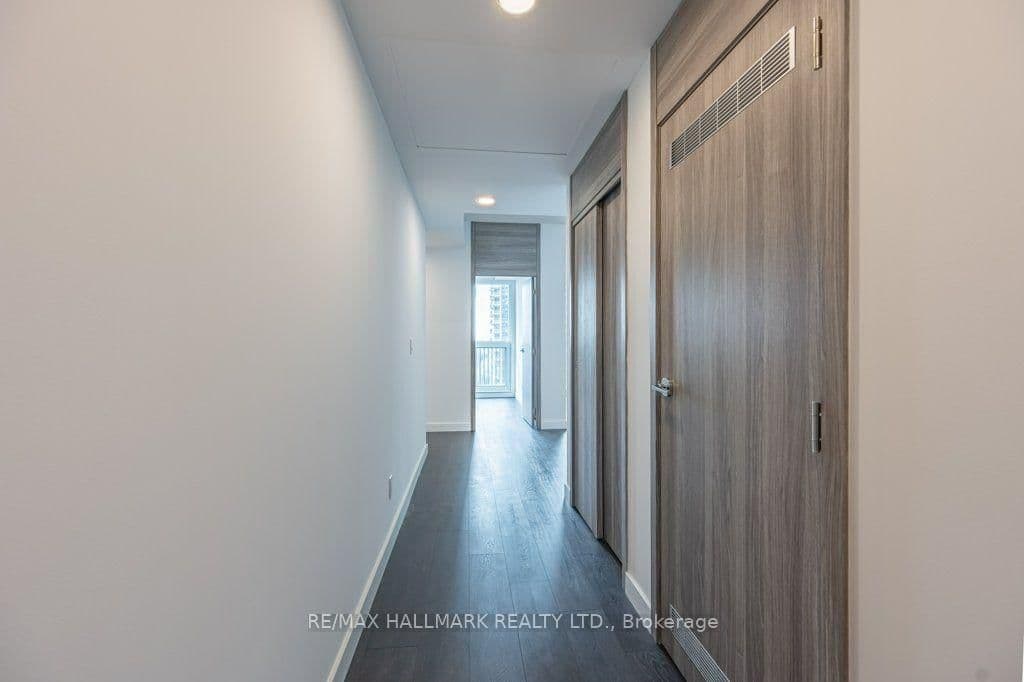 68 Esther Shiner Boulevard, Unit 1601 thumbnail 2