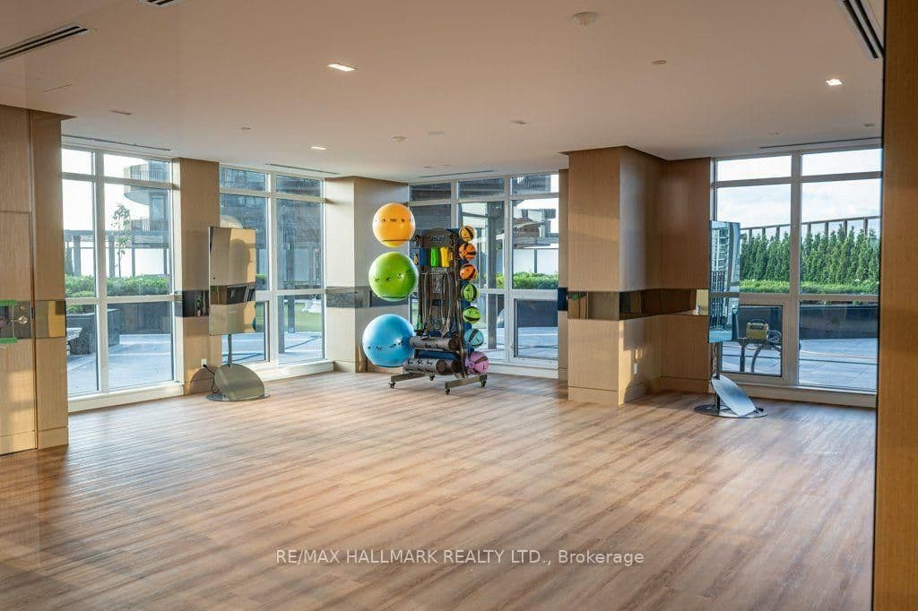 68 Esther Shiner Boulevard, Unit 1601 thumbnail 21