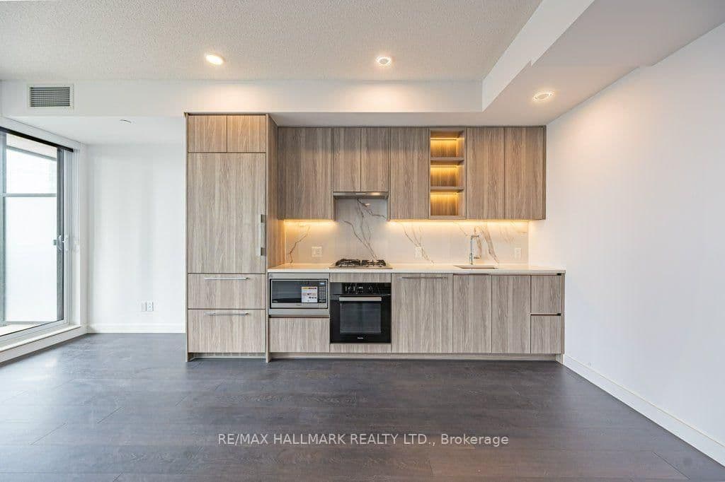 68 Esther Shiner Boulevard, Unit 1601 thumbnail 6
