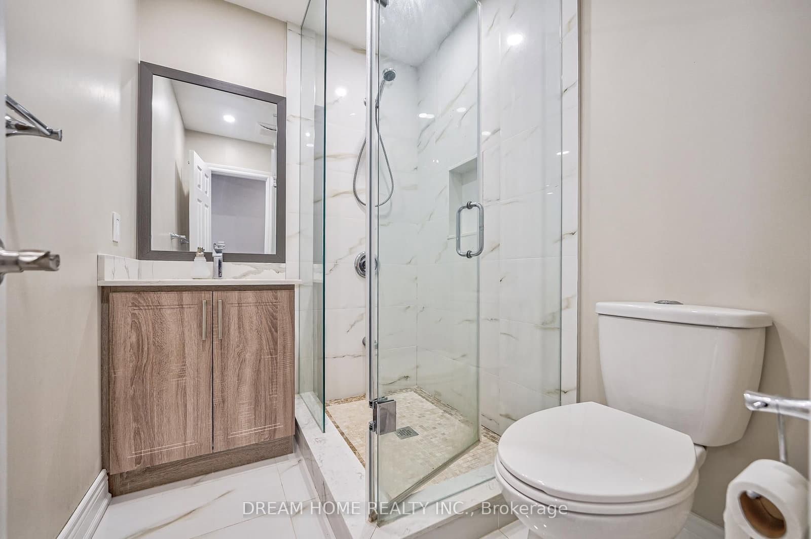 451 Kenneth Avenue, Unit Main thumbnail 13