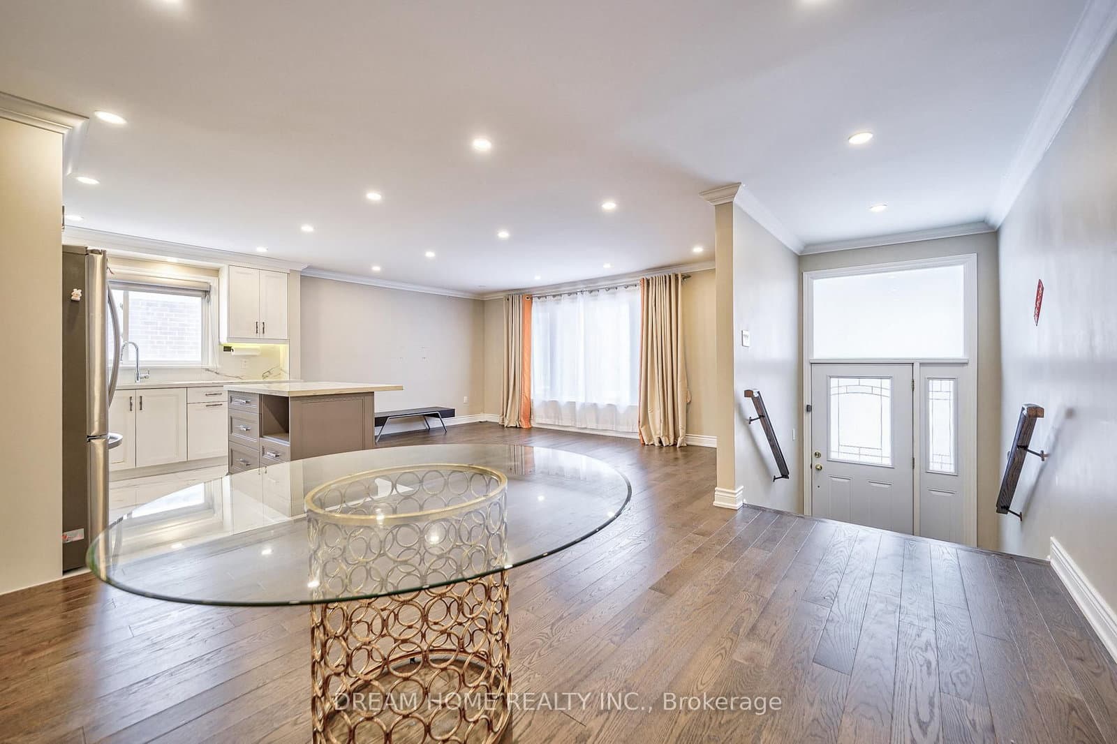 451 Kenneth Avenue, Unit Main thumbnail 6