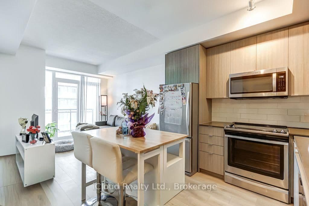 60 Ann O'Reilly Road, Unit 965 thumbnail 10