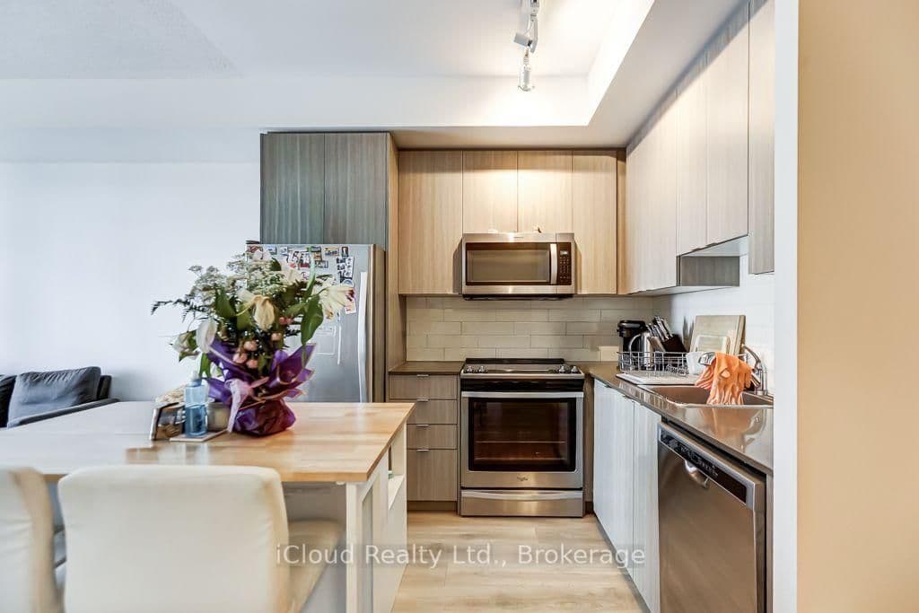 60 Ann O'Reilly Road, Unit 965 thumbnail 11