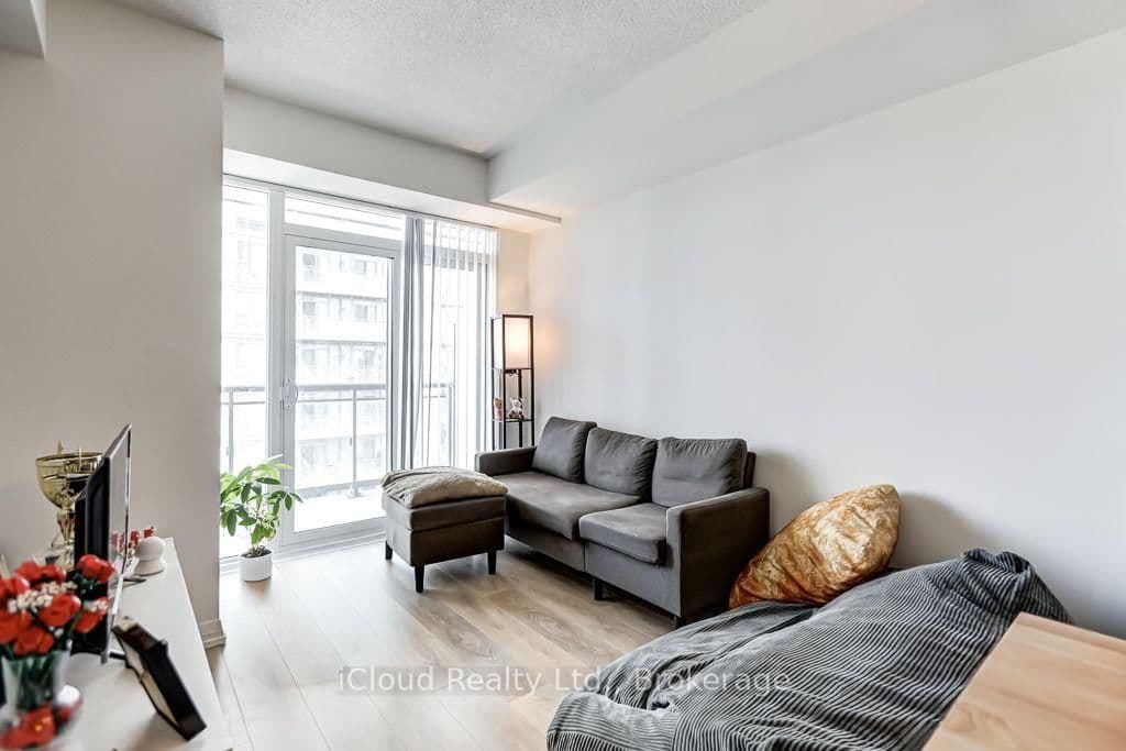 60 Ann O'Reilly Road, Unit 965 thumbnail 13