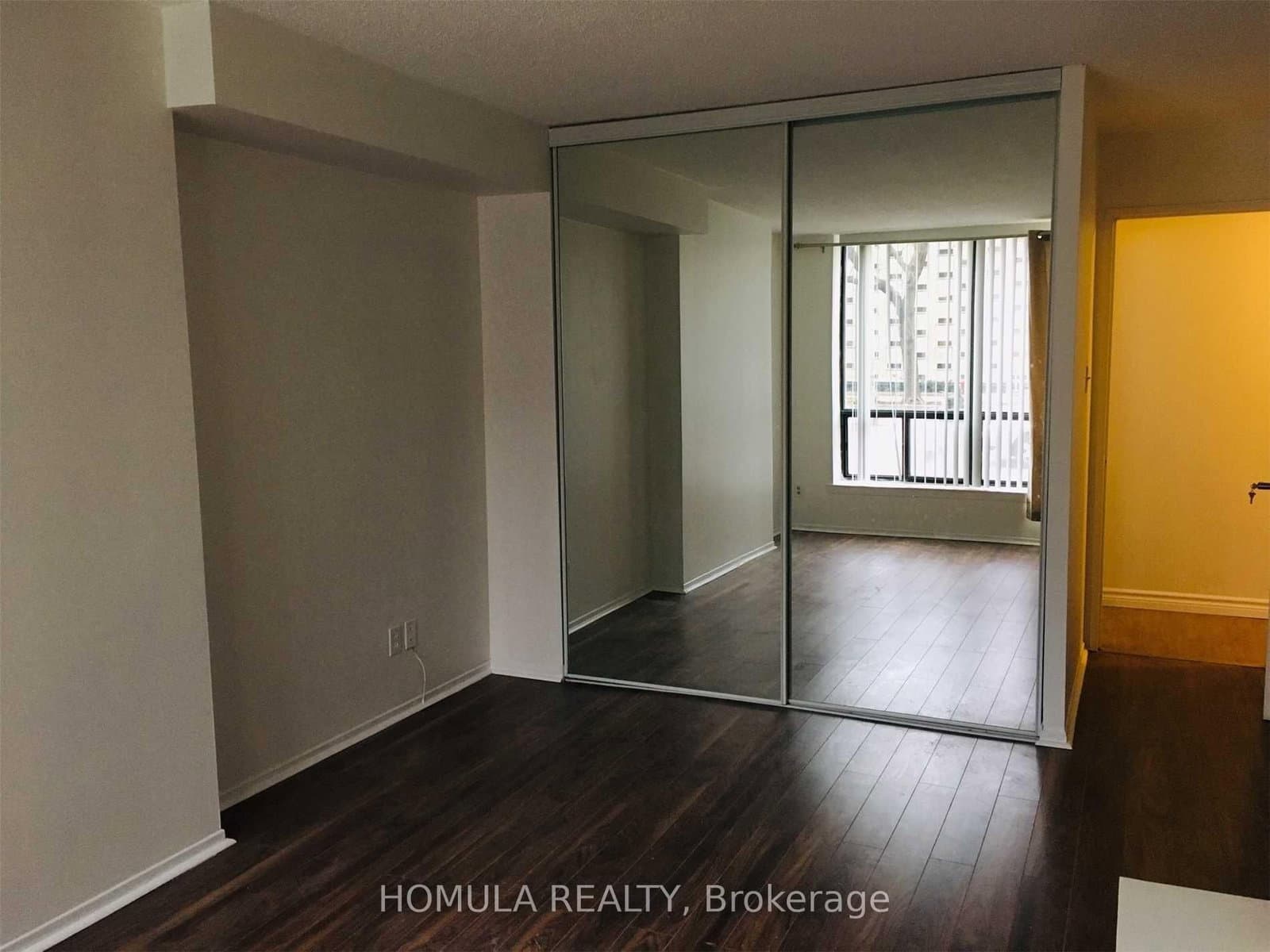 250 Jarvis Street, Unit 101 thumbnail 2