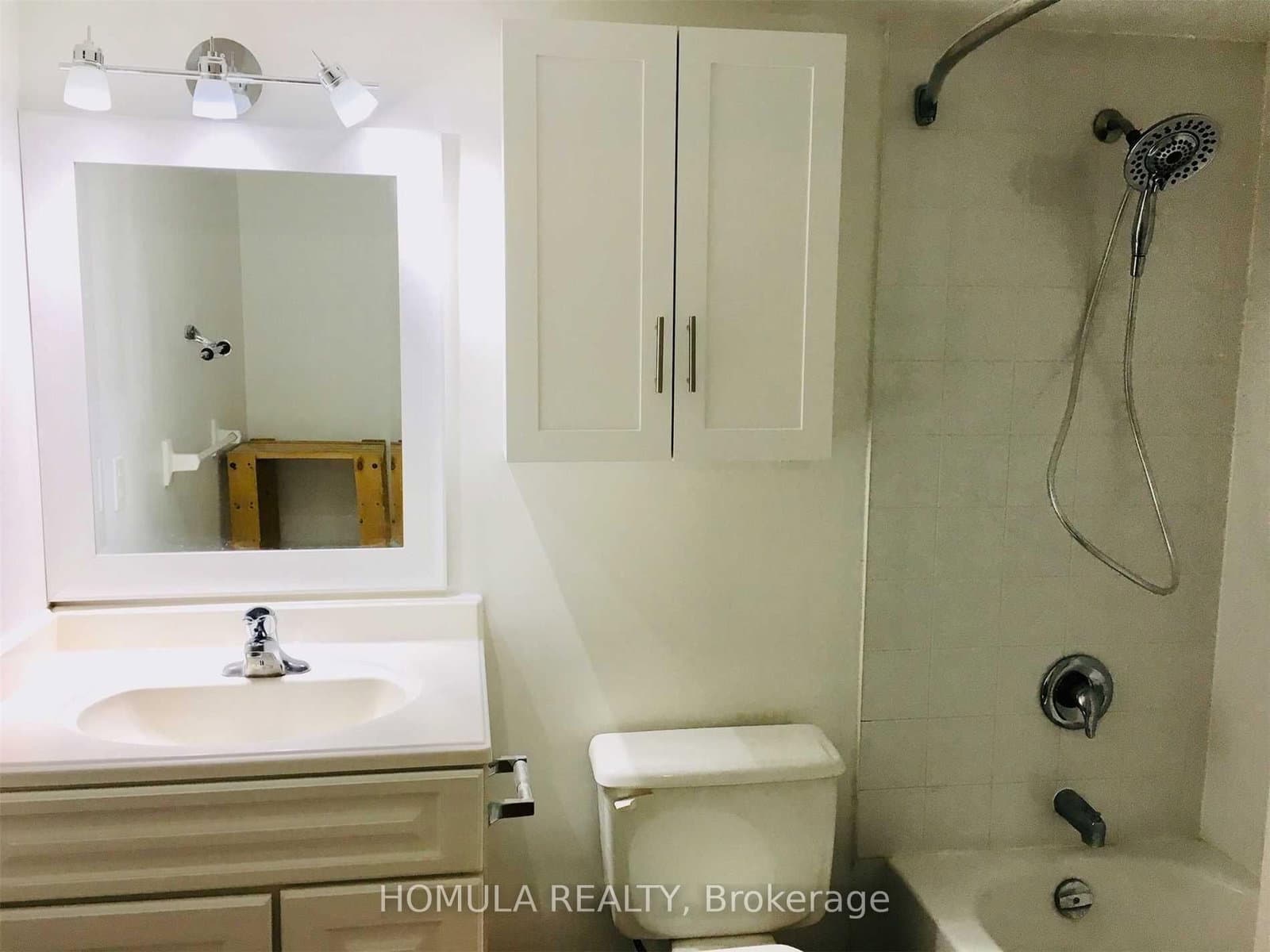250 Jarvis Street, Unit 101 thumbnail 6