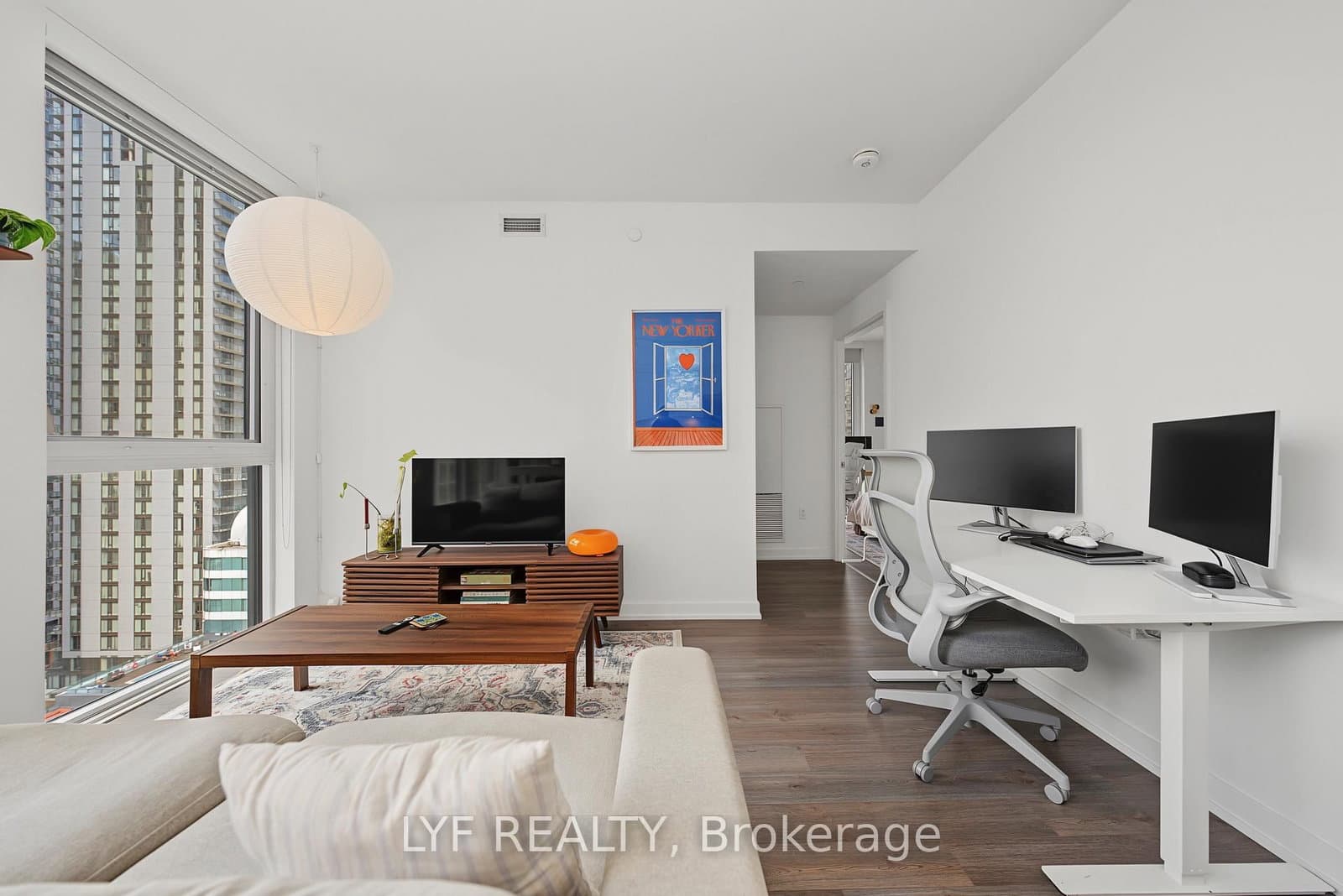 357 King Street W, Unit 2403 thumbnail 14