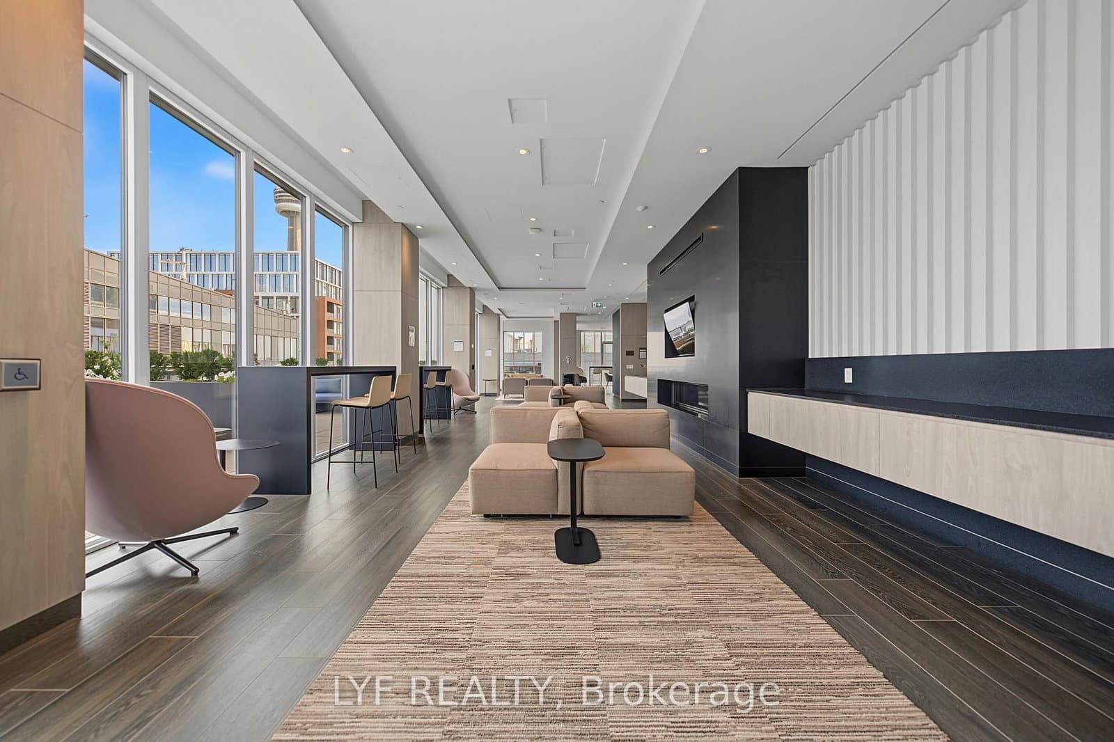 357 King Street W, Unit 2403 thumbnail 41