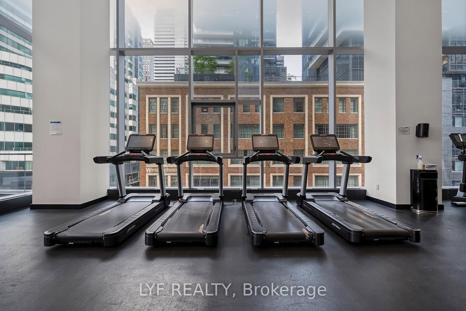 357 King Street W, Unit 2403 thumbnail 46