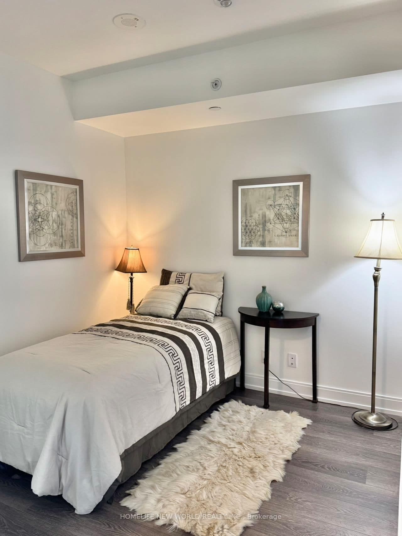 181 Dundas Street E, Unit 1806 thumbnail 7