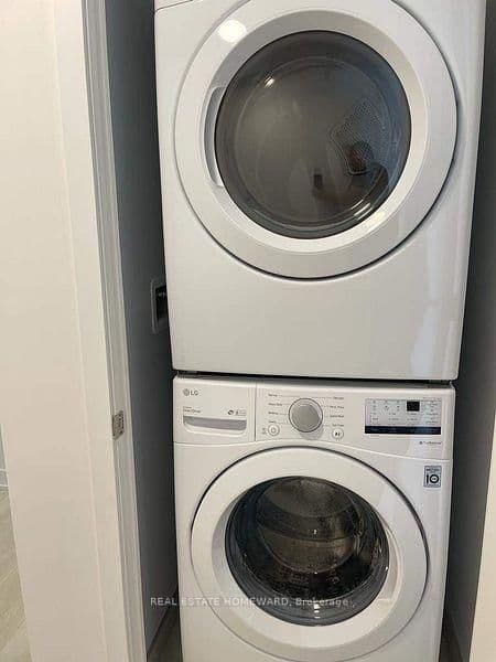 35 Tubman Avenue, Unit 1015 thumbnail 14