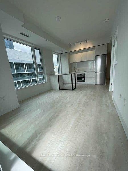 35 Tubman Avenue, Unit 1015 thumbnail 4