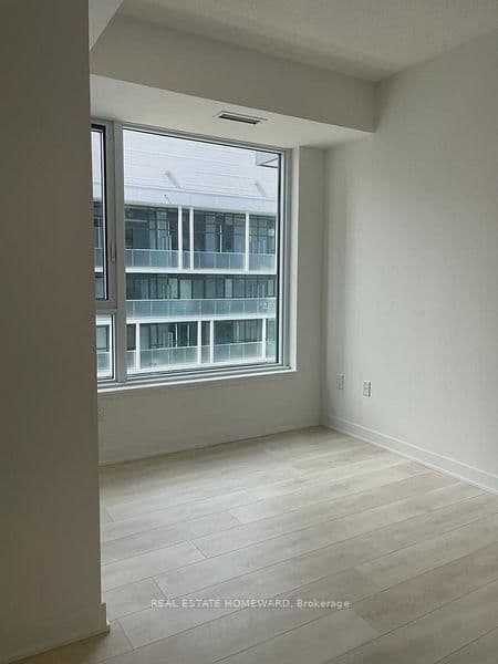 35 Tubman Avenue, Unit 1015 thumbnail 8