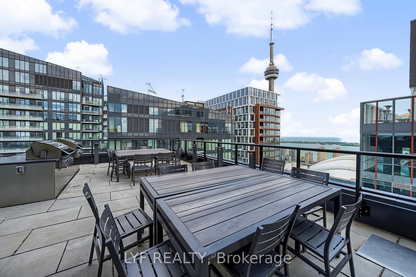 357 King Street W, Unit 2403 thumbnail 36
