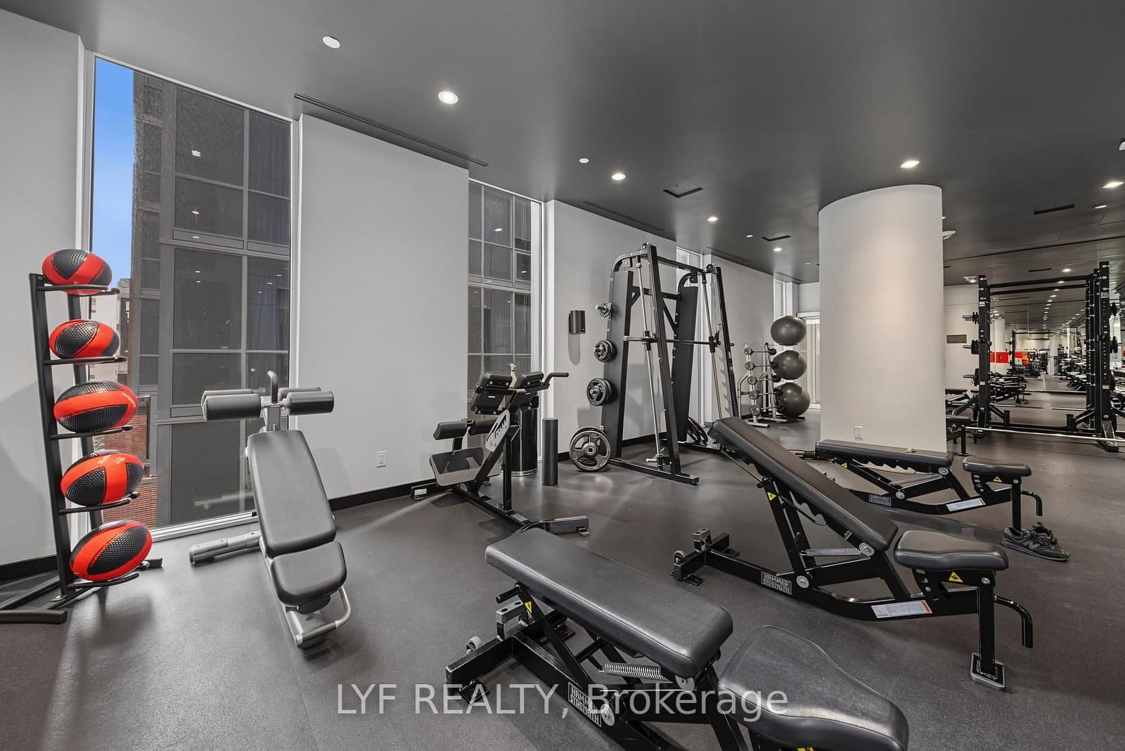 357 King Street W, Unit 2403 thumbnail 49