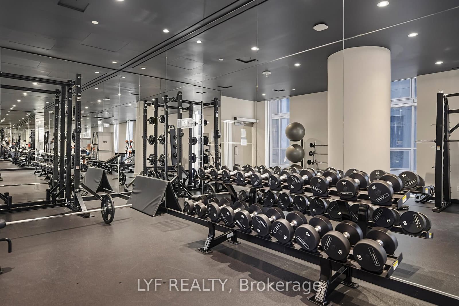 357 King Street W, Unit 2403 thumbnail 50