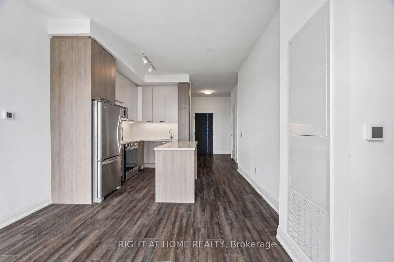 20 Soudan Avenue, Unit PH03 thumbnail 10