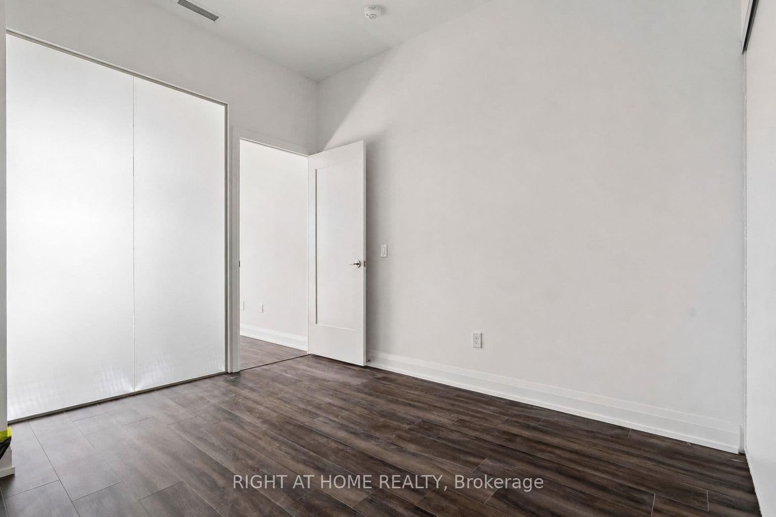 20 Soudan Avenue, Unit PH03 thumbnail 19