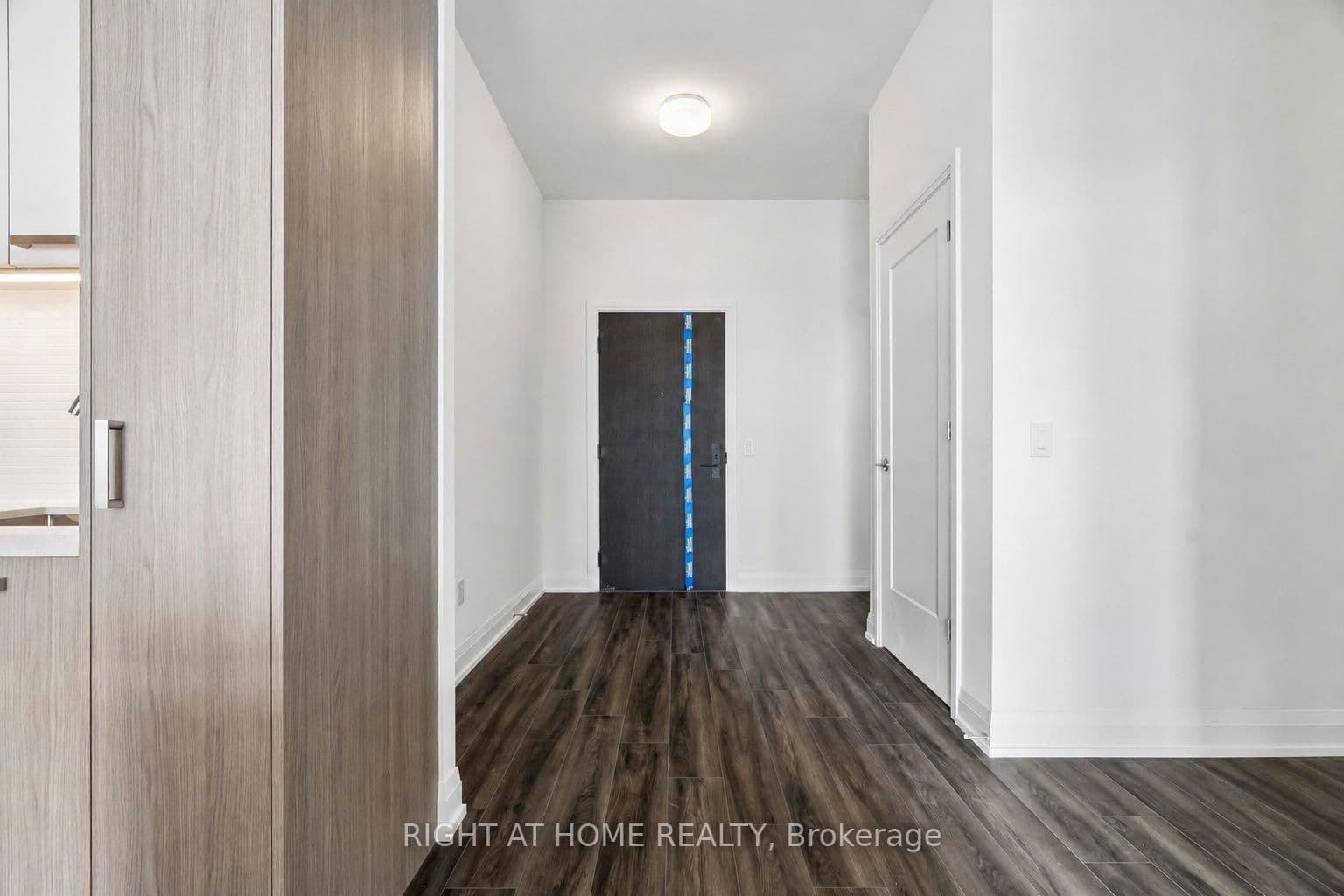 20 Soudan Avenue, Unit PH03 thumbnail 6