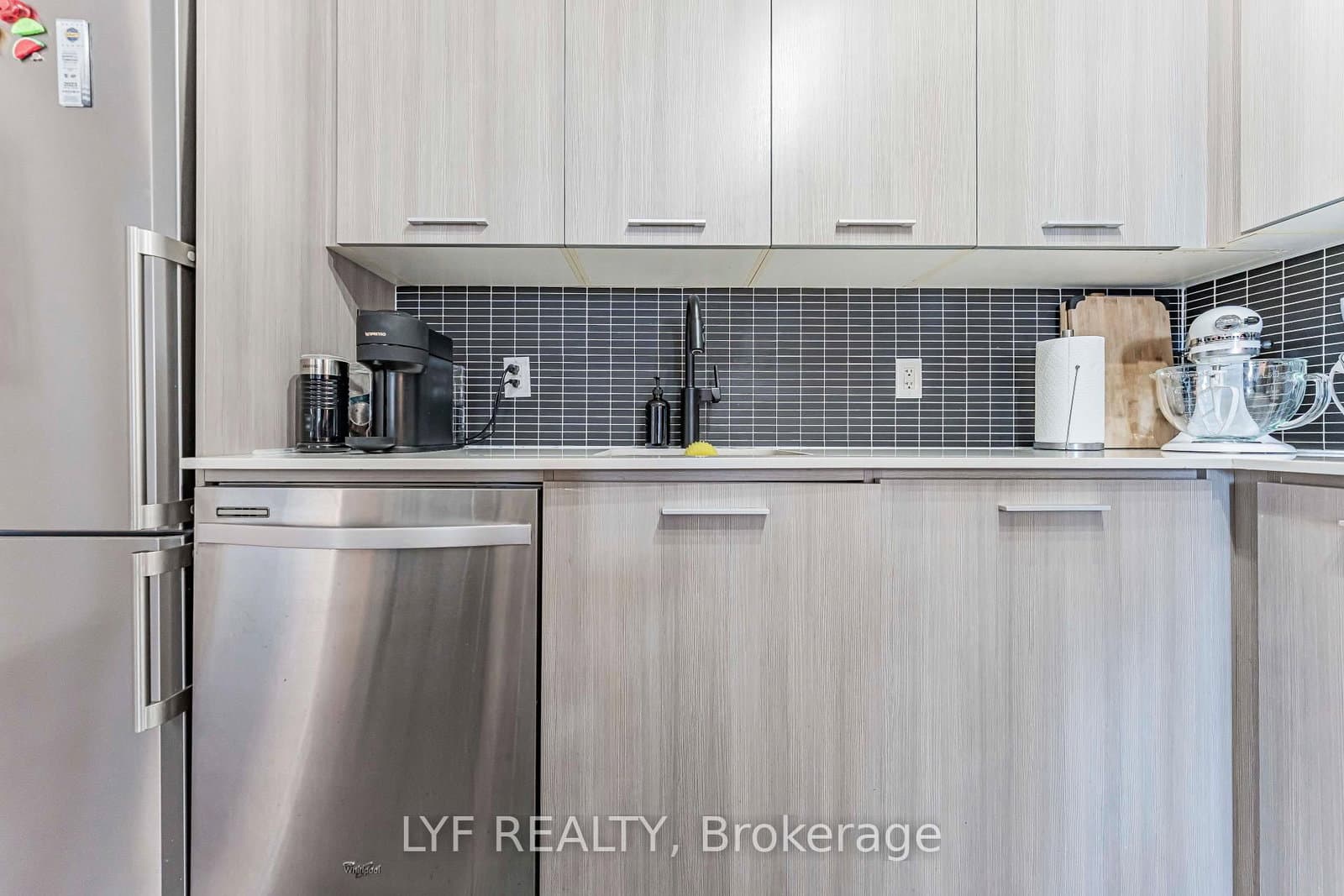 105 George Street, Unit 402 thumbnail 16