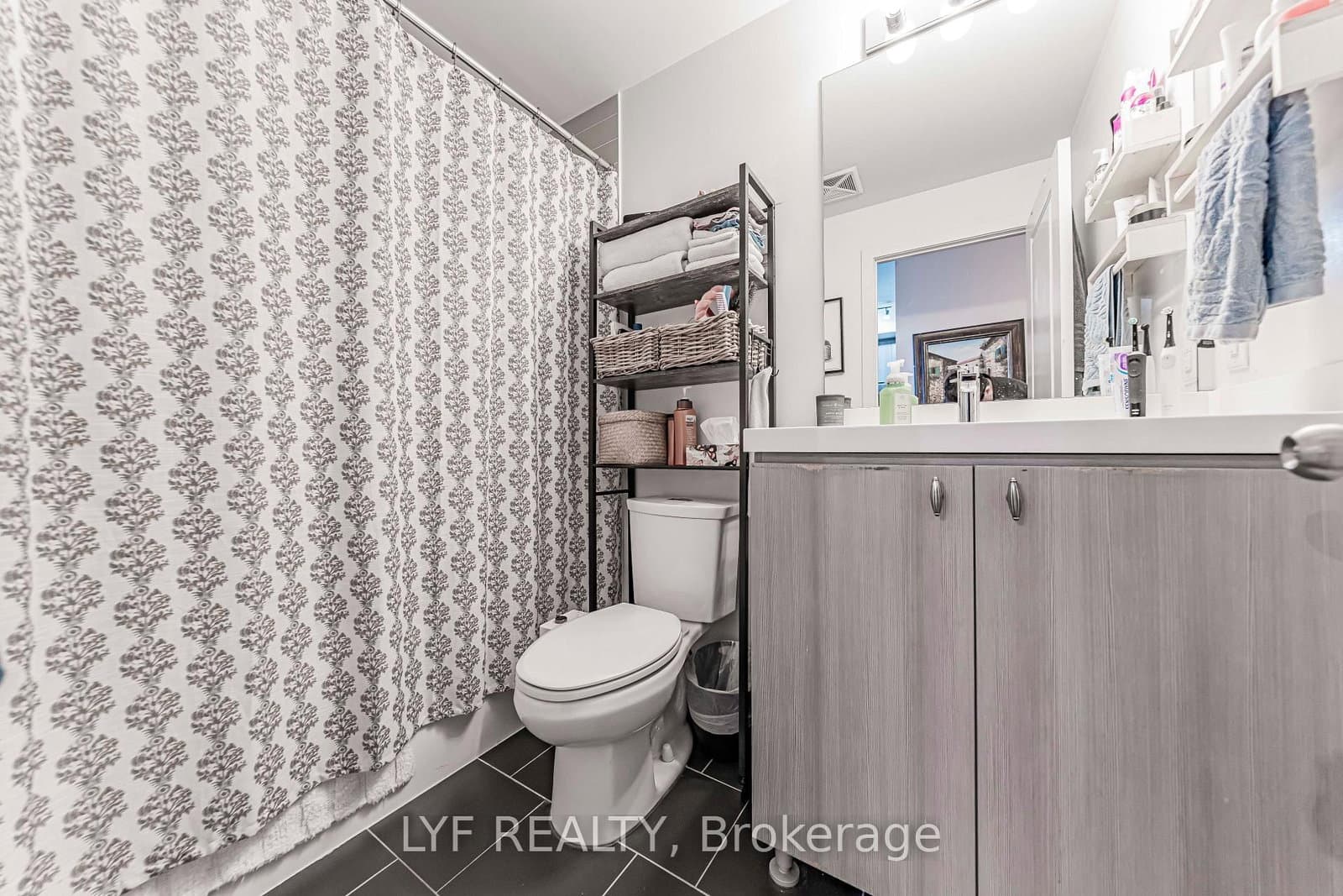 105 George Street, Unit 402 thumbnail 24