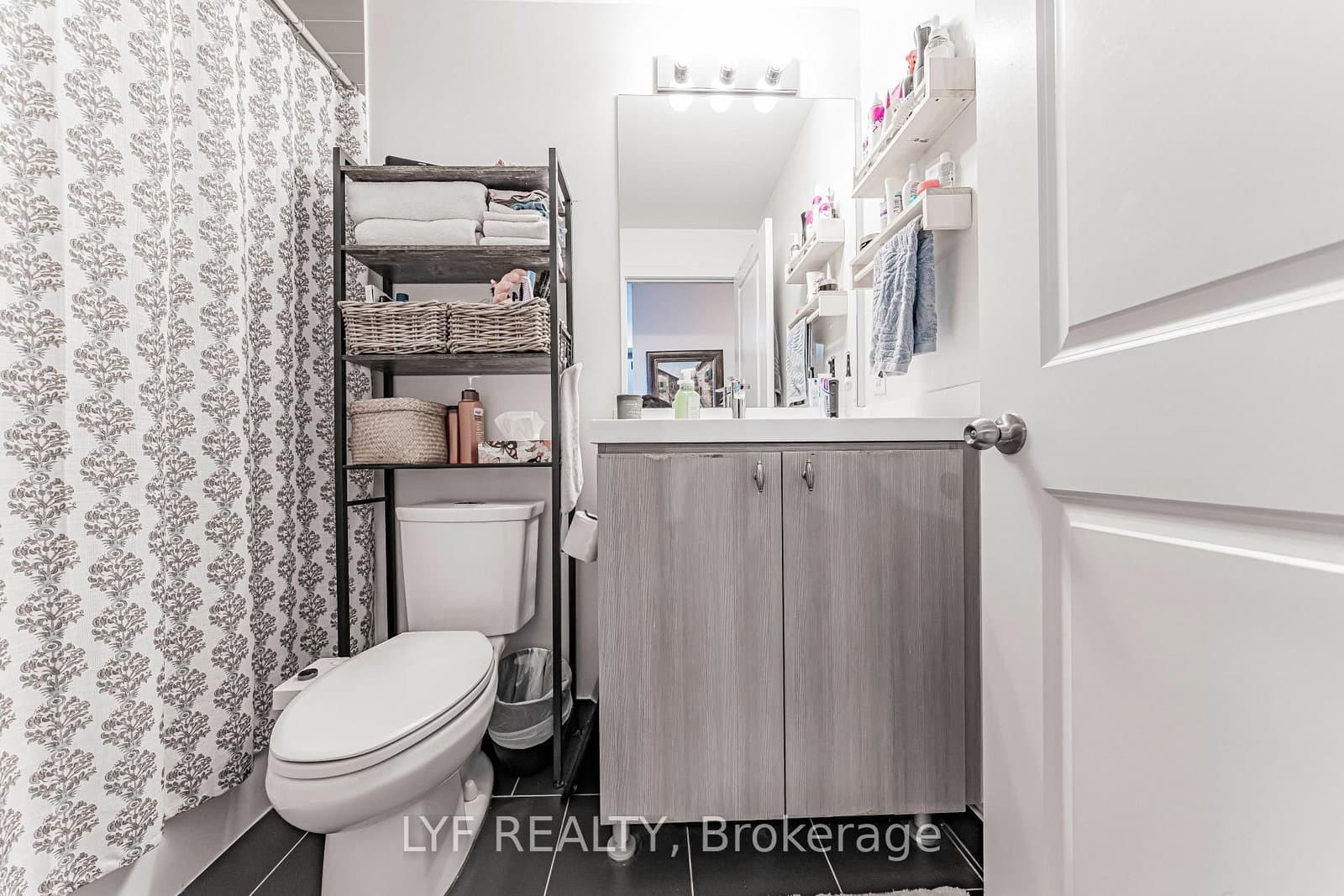 105 George Street, Unit 402 thumbnail 25