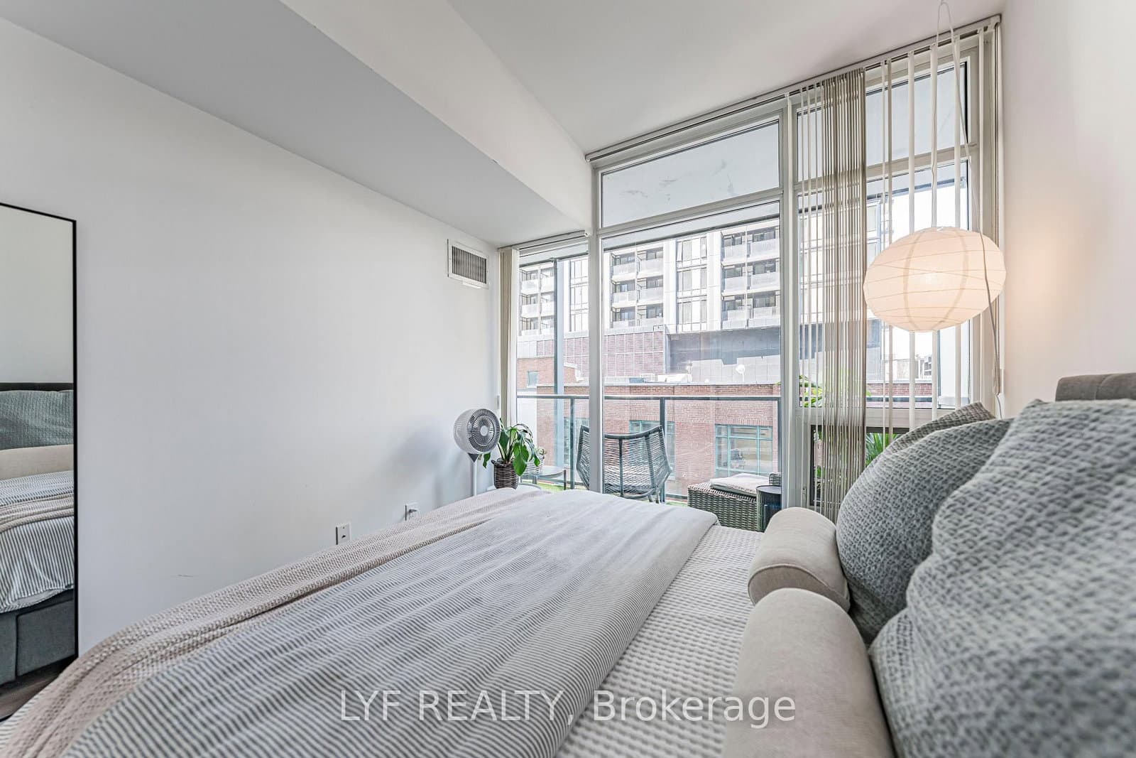 105 George Street, Unit 402 thumbnail 28