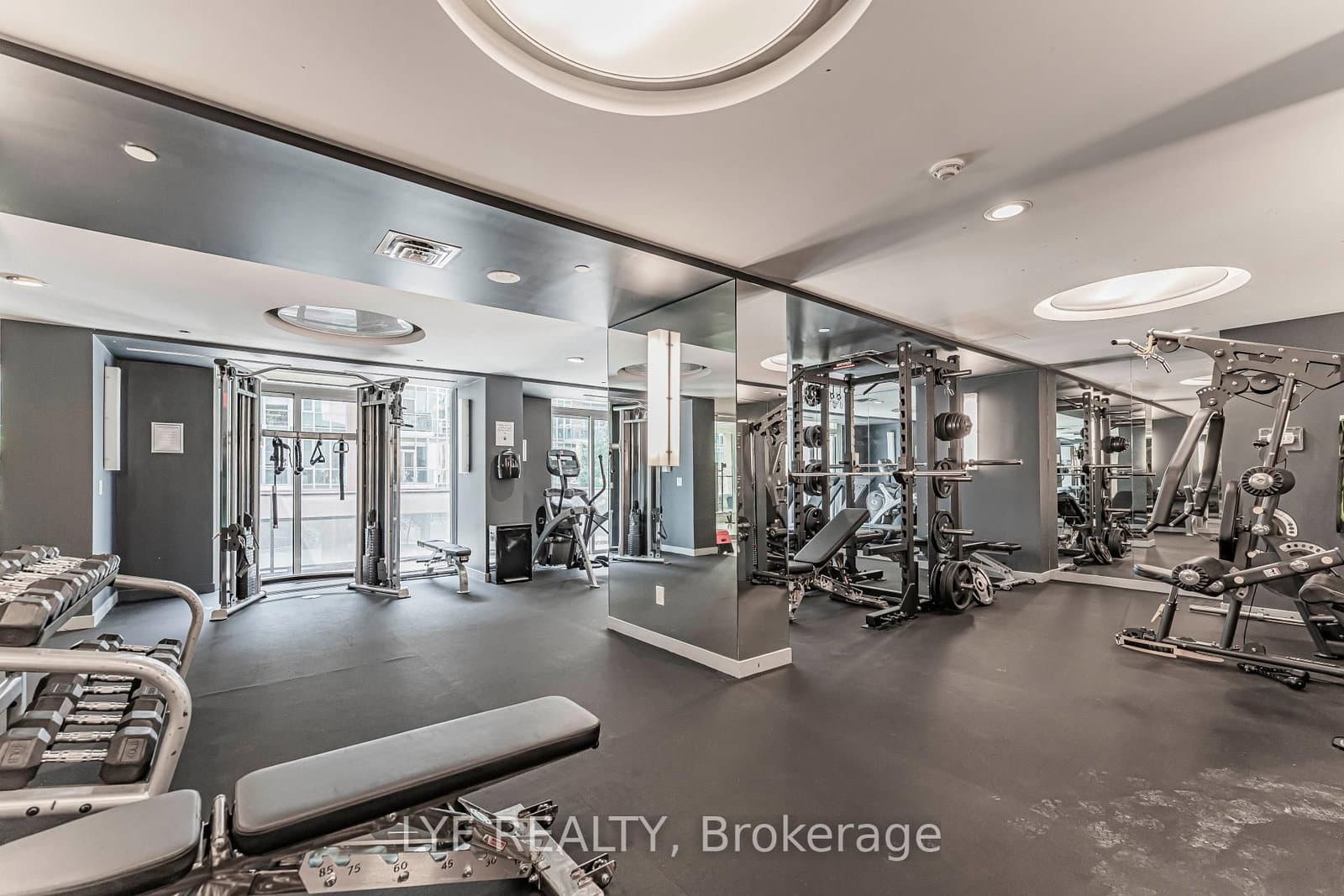 105 George Street, Unit 402 thumbnail 46