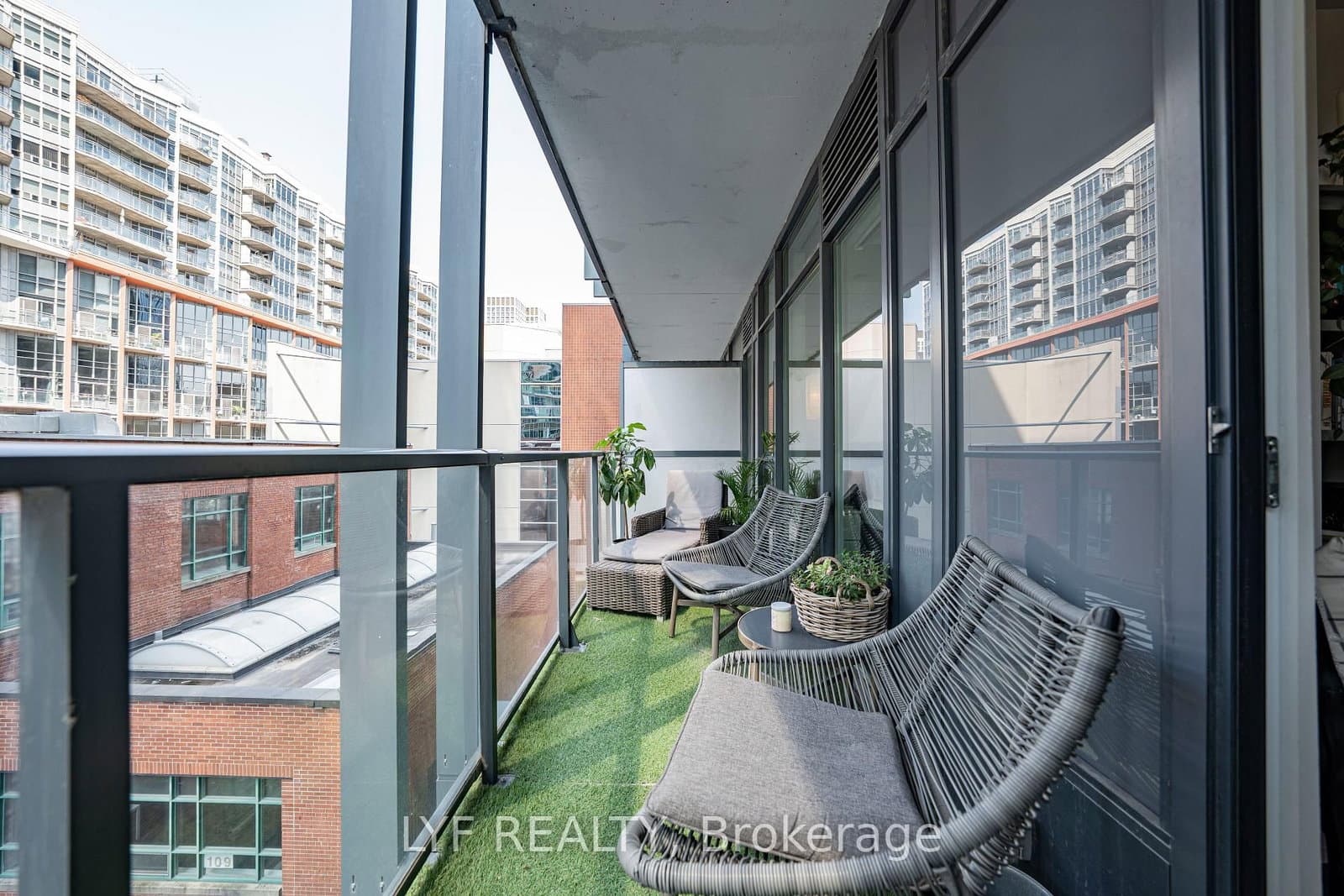 105 George Street, Unit 402 thumbnail 6