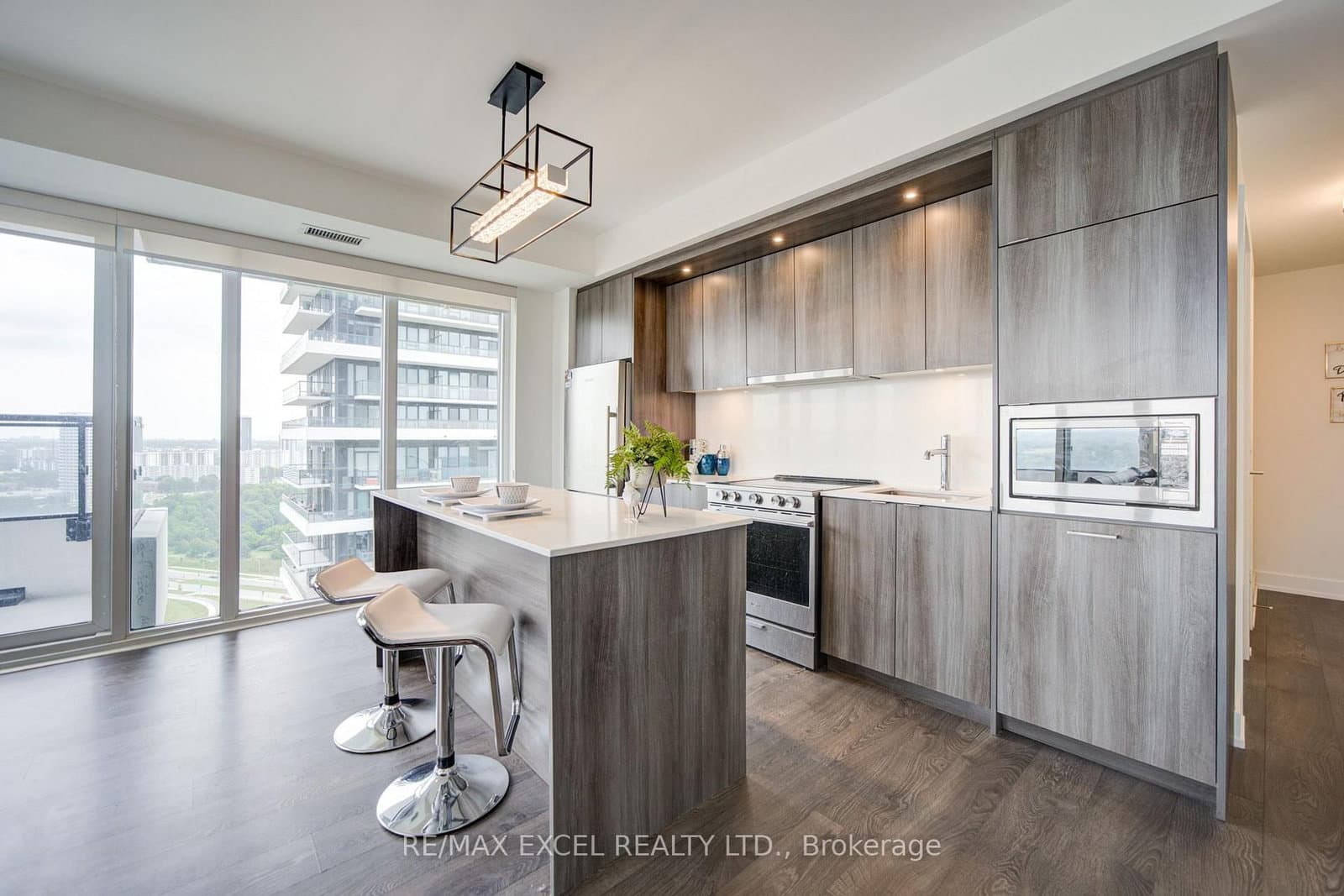 20 Inn On The Park Drive, Unit 2331 thumbnail 10