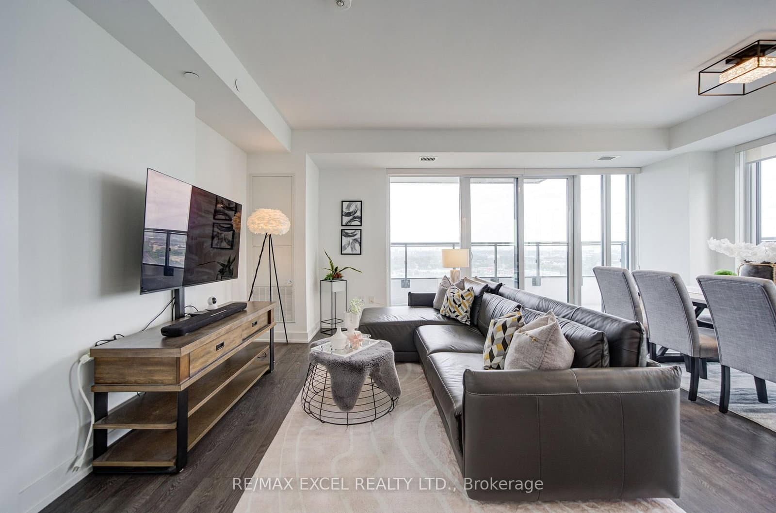 20 Inn On The Park Drive, Unit 2331 thumbnail 21