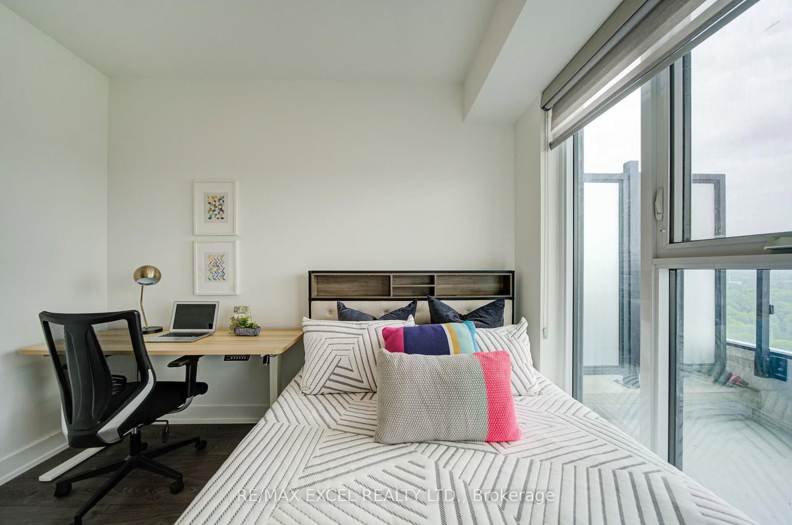 20 Inn On The Park Drive, Unit 2331 thumbnail 28