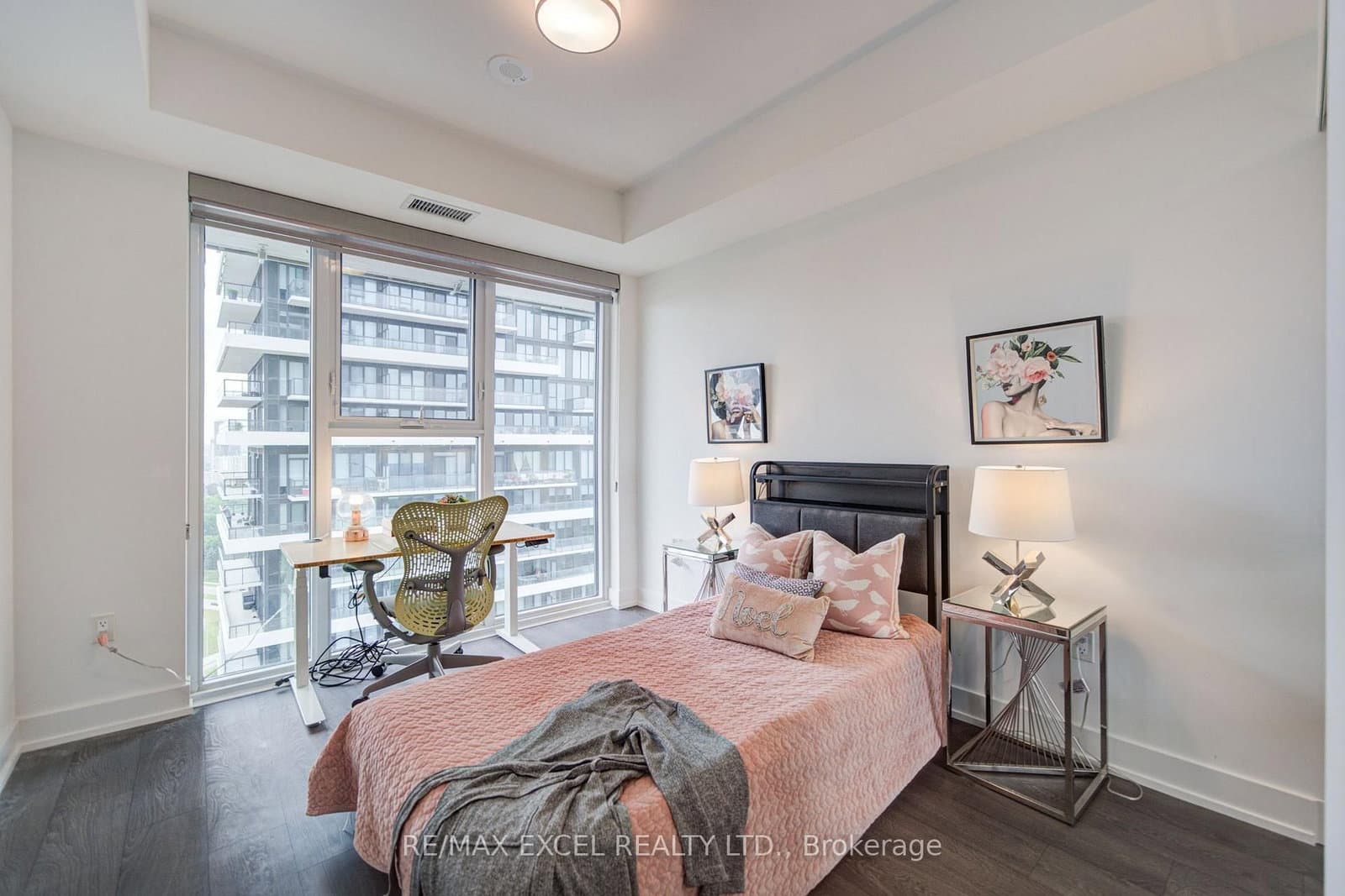 20 Inn On The Park Drive, Unit 2331 thumbnail 31