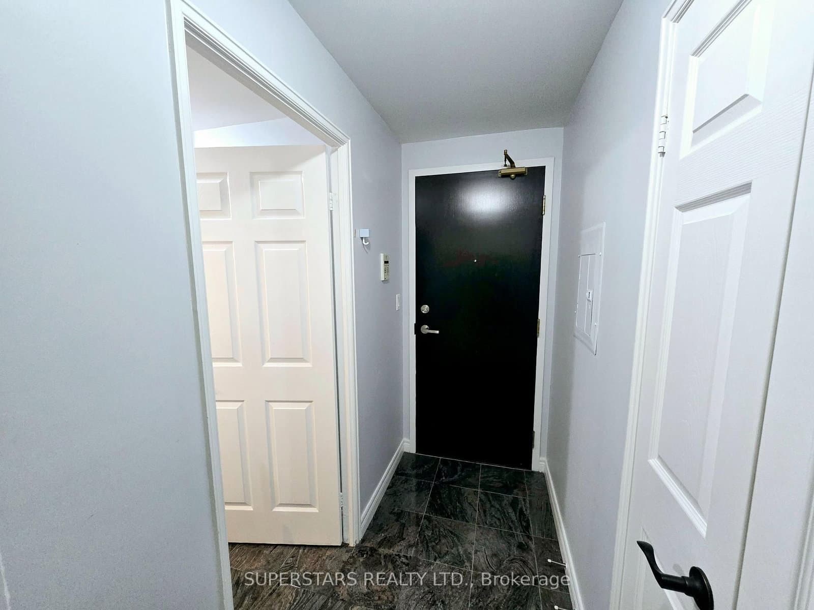 55 Bloor Street E, Unit 1502 thumbnail 5