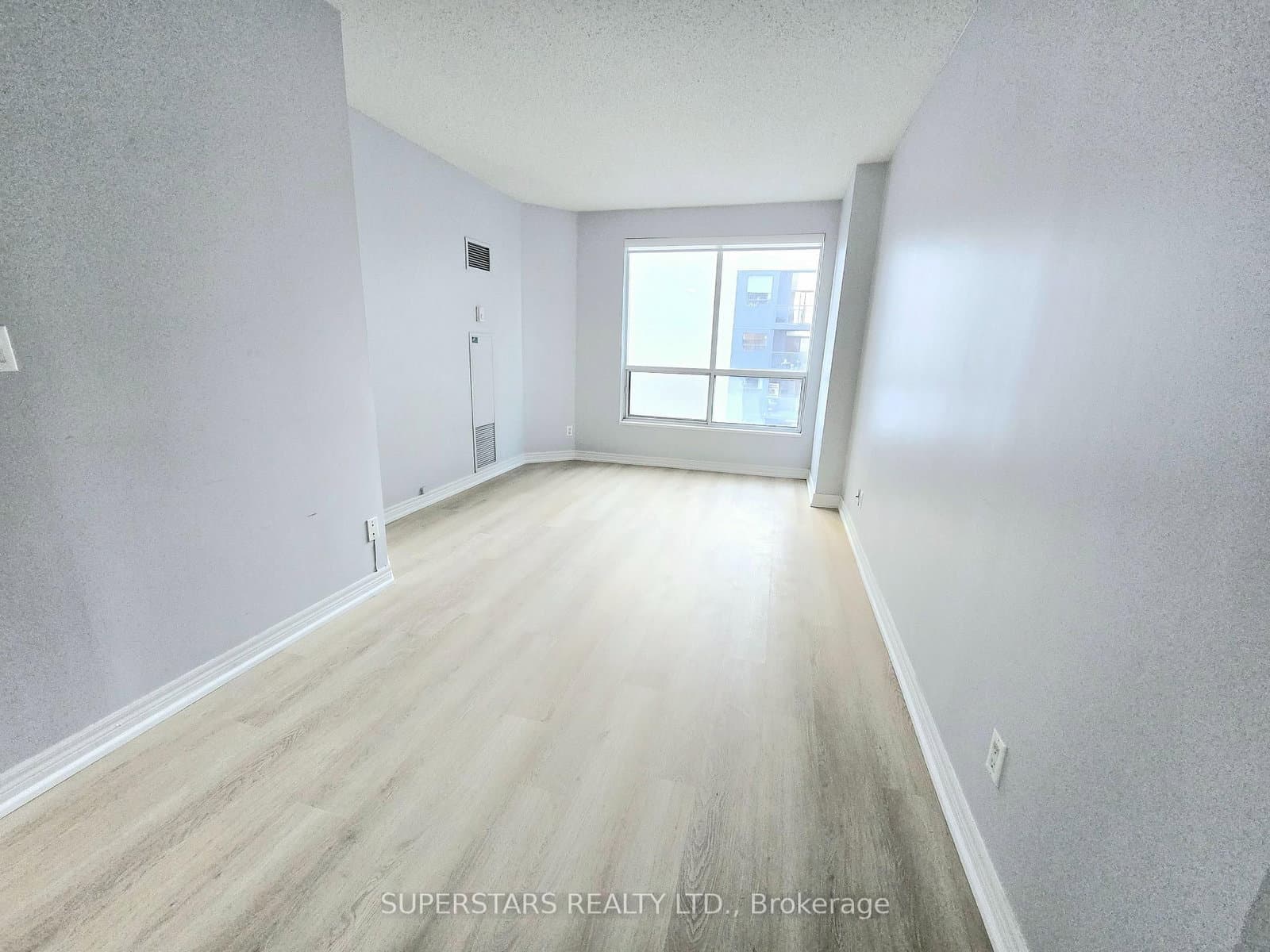 55 Bloor Street E, Unit 1502 thumbnail 6