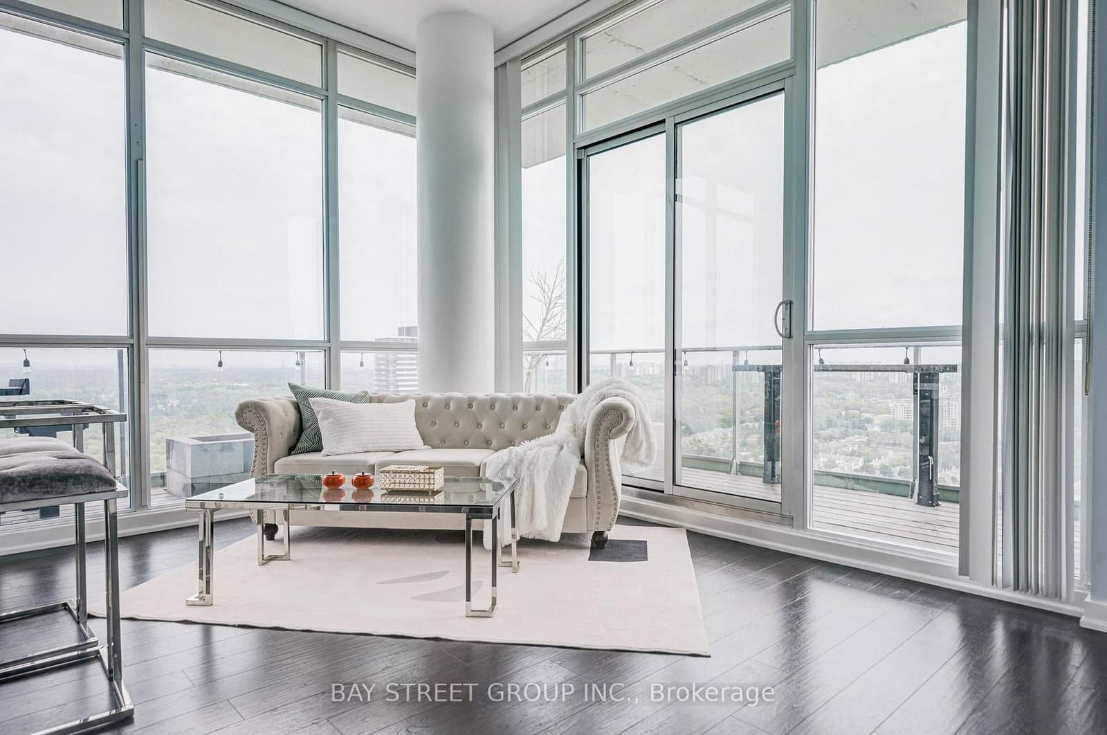 33 Singer Court, Unit Ph02 thumbnail 11